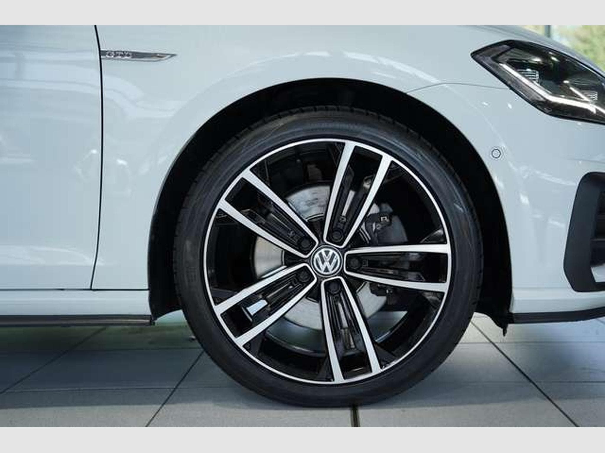 VW Golf GTD DSG *2.H *18 *Digital *Pano *Kamera (2019) - Photo 12