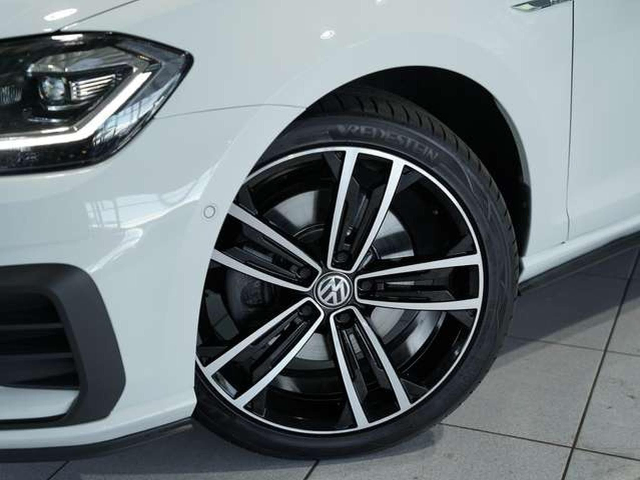 VW Golf GTD DSG *2.H *18 *Digital *Pano *Kamera (2019) - Photo 3