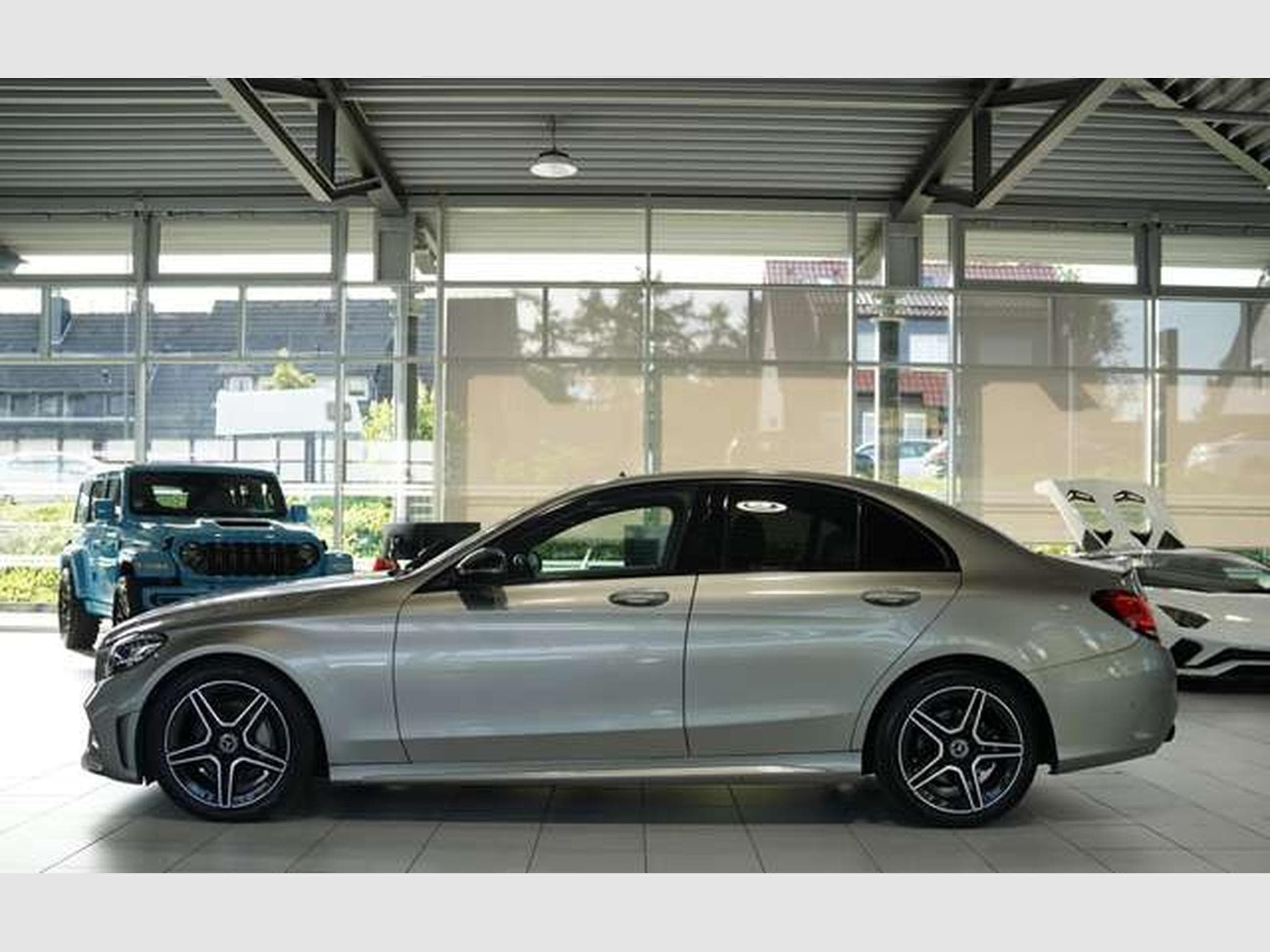 Mercedes C 220 d Limousine AMG Line *2.H *Wide*GSD*Night (2018) - Photo 10
