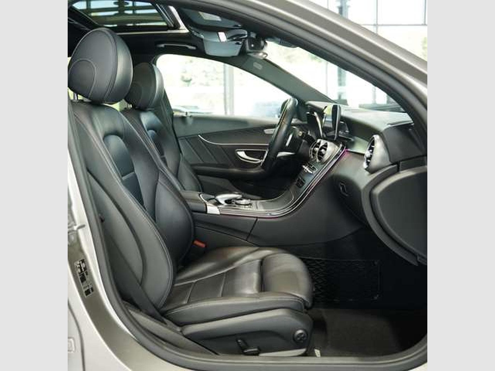 Mercedes C 220 d Limousine AMG Line *2.H *Wide*GSD*Night (2018) - Photo 15