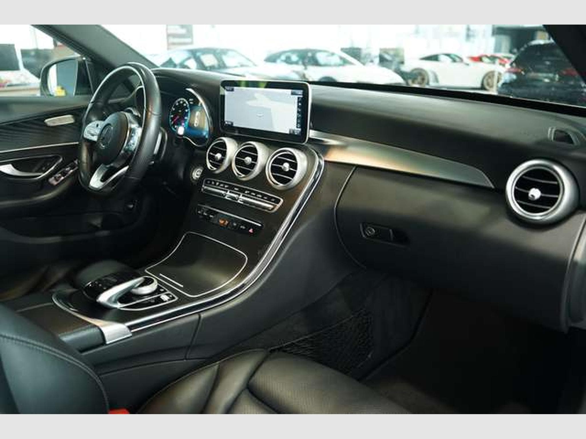 Mercedes C 220 d Limousine AMG Line *2.H *Wide*GSD*Night (2018) - Photo 17