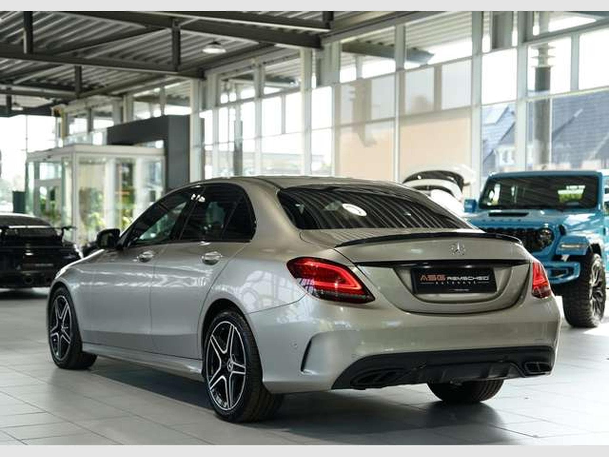Mercedes C 220 d Limousine AMG Line *2.H *Wide*GSD*Night (2018) - Photo 9