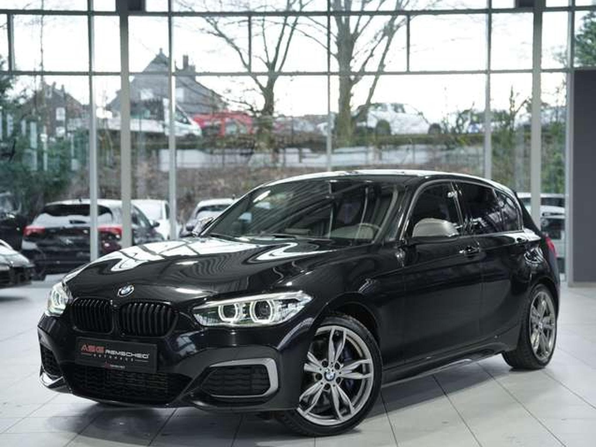 BMW M135 xDrive *H&K *PDC *AHK *Business-Paket (2016) - Photo 1