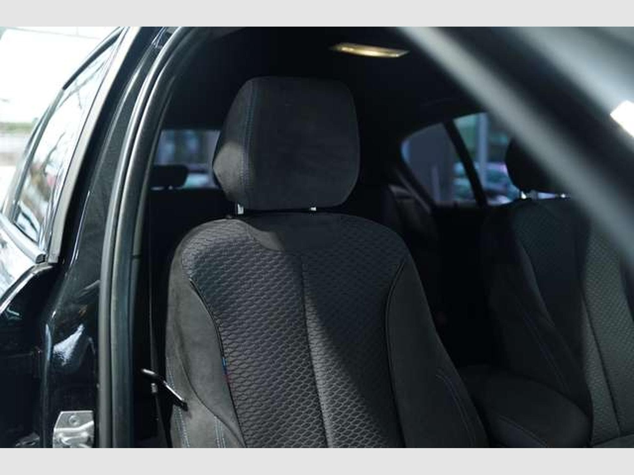 BMW M135 xDrive *H&K *PDC *AHK *Business-Paket (2016) - Photo 15