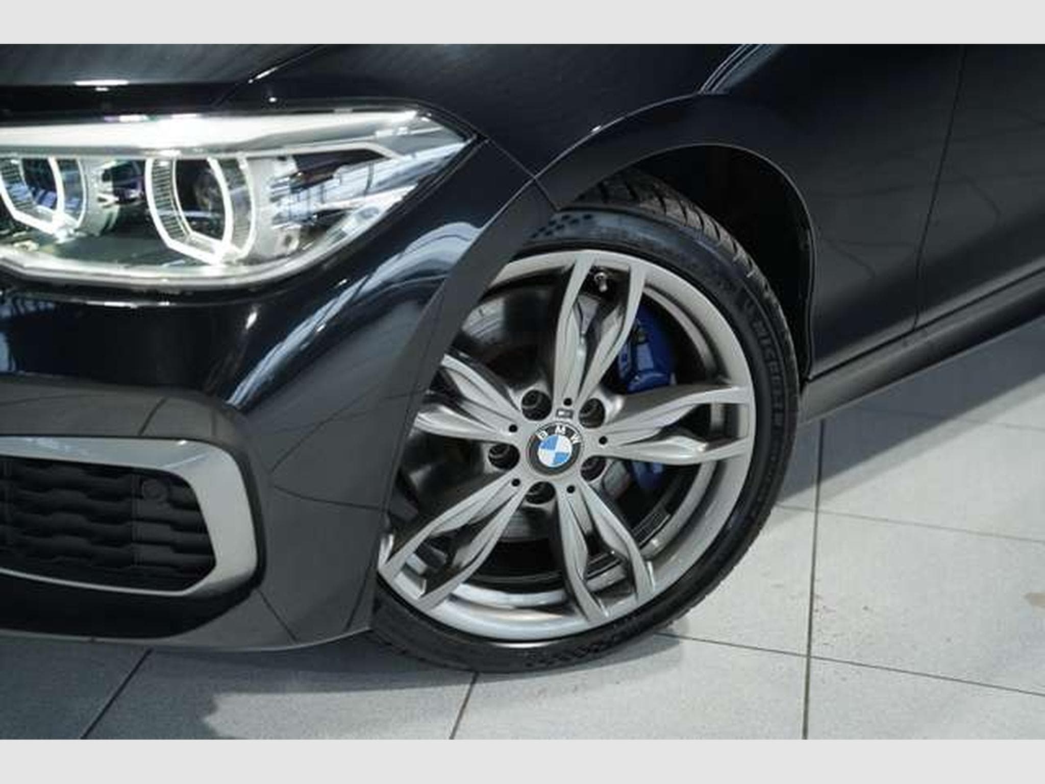 BMW M135 xDrive *H&K *PDC *AHK *Business-Paket (2016) - Photo 2