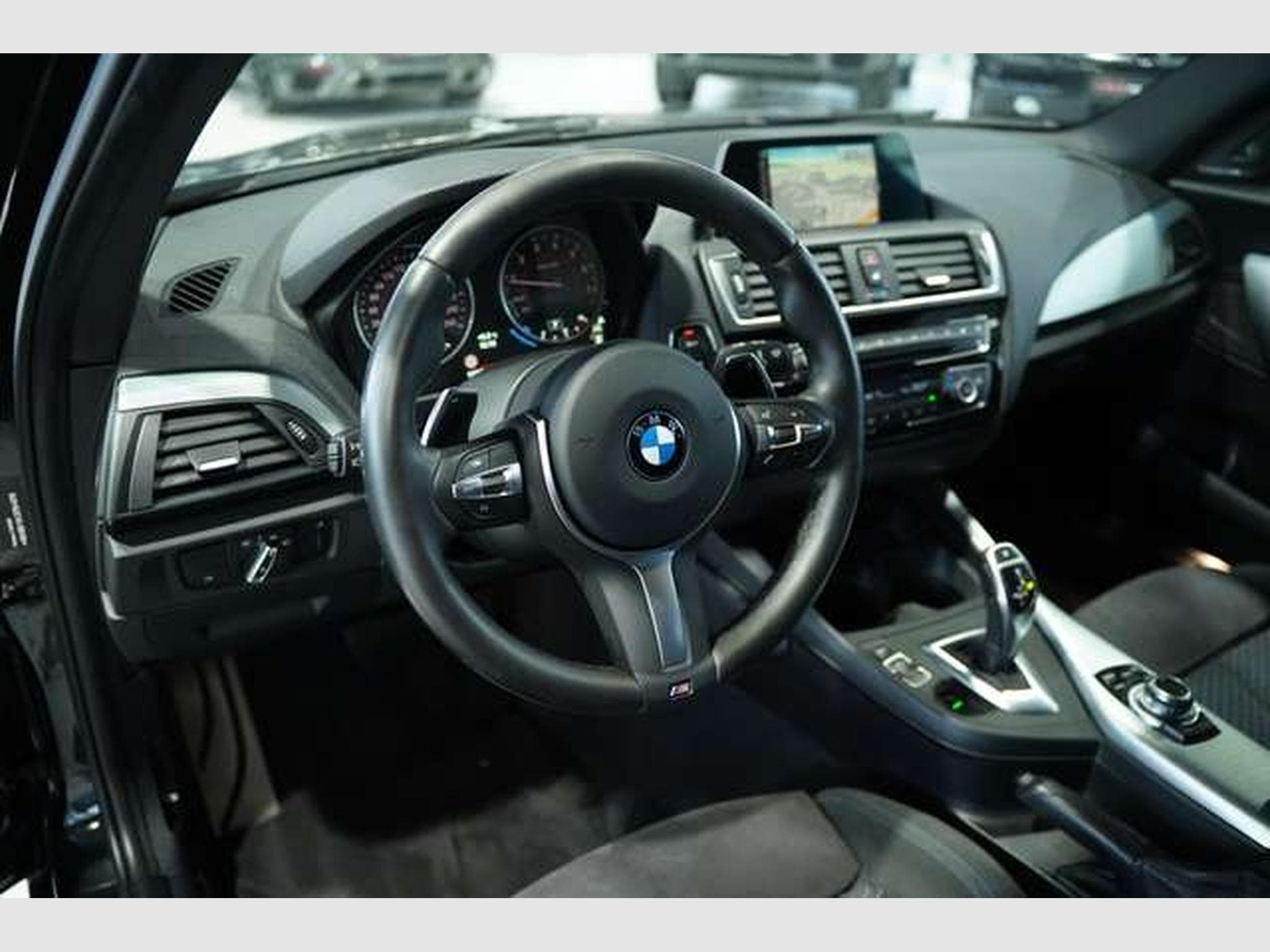 BMW M135 xDrive *H&K *PDC *AHK *Business-Paket (2016) - Photo 22