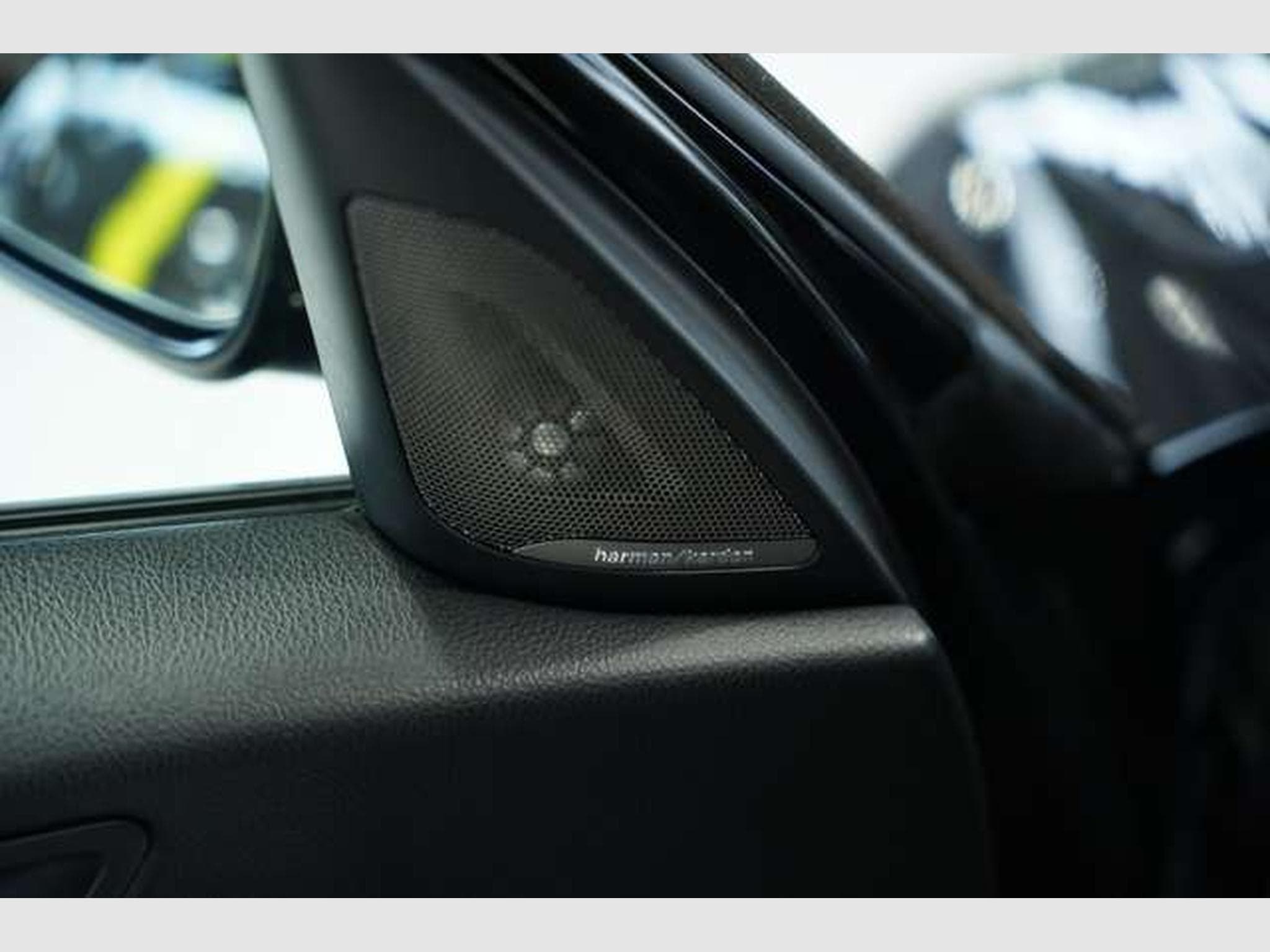 BMW M135 xDrive *H&K *PDC *AHK *Business-Paket (2016) - Photo 25