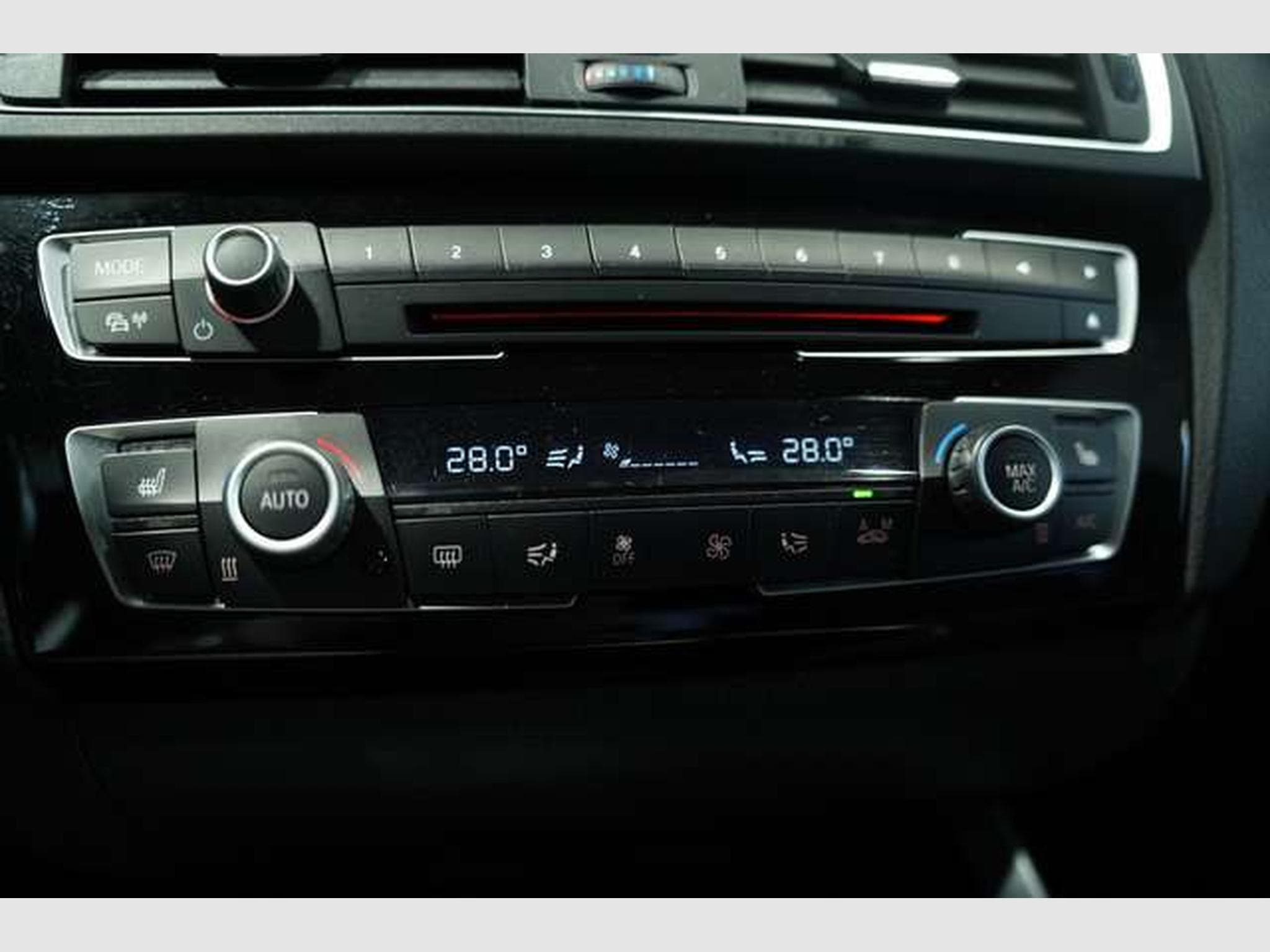 BMW M135 xDrive *H&K *PDC *AHK *Business-Paket (2016) - Photo 32