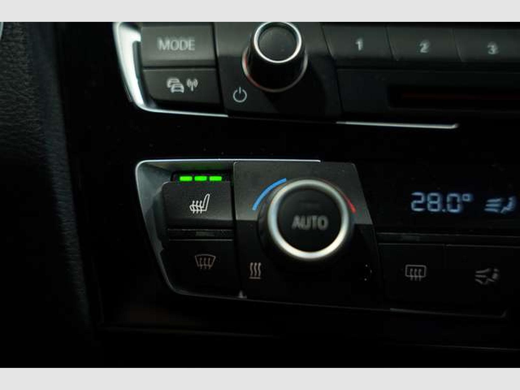 BMW M135 xDrive *H&K *PDC *AHK *Business-Paket (2016) - Photo 33