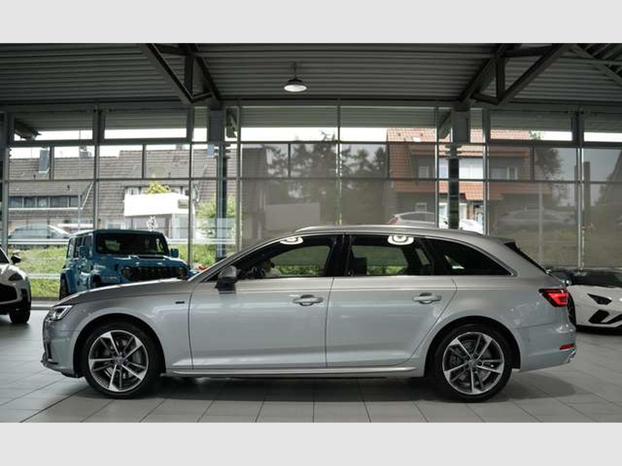 Audi A4 45 TFSI Avant S line *18 *Virtual *Pano *AHK (2019) - Photo 10