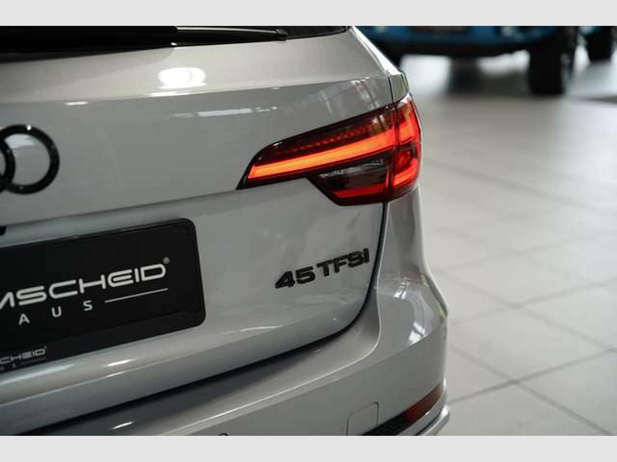 Audi A4 45 TFSI Avant S line *18 *Virtual *Pano *AHK (2019) - Photo 13