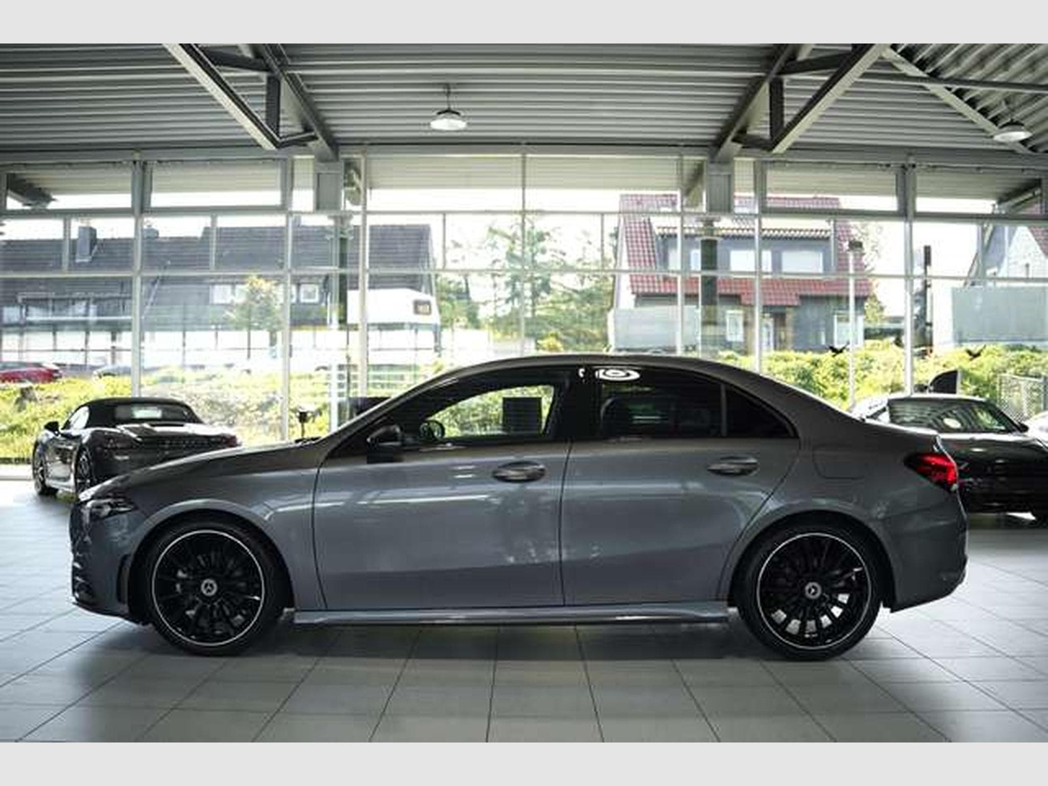 Mercedes A 200 Limousine AMG Line *2.H *19 *Night*Kamera (2022) - Photo 12