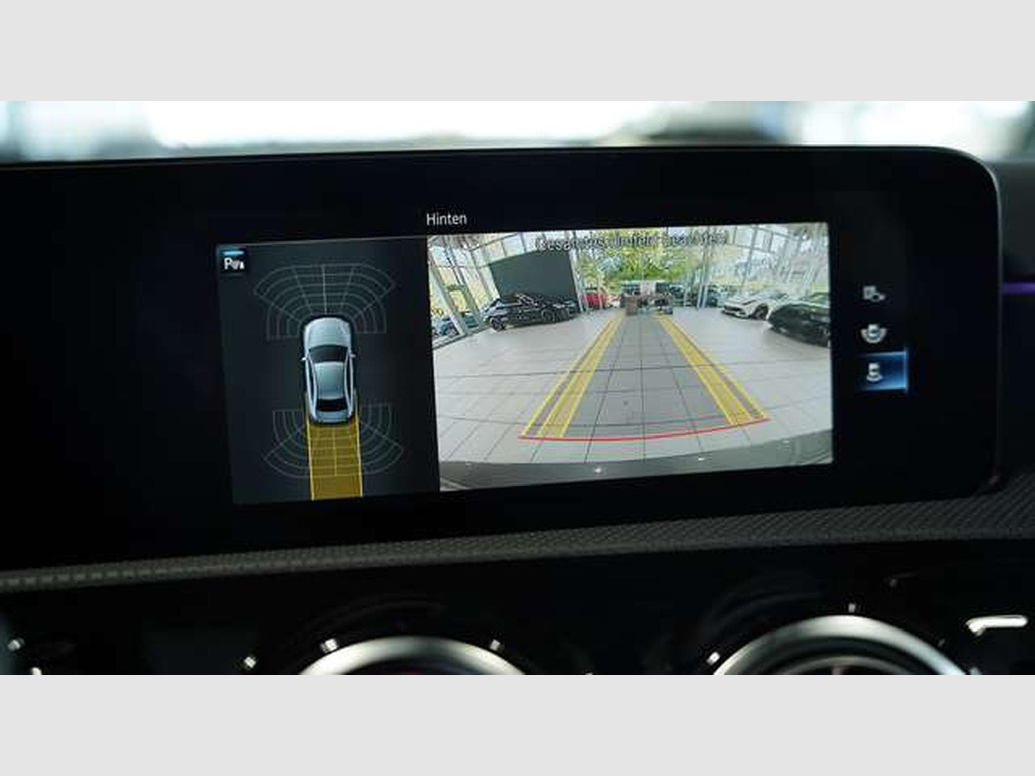 Mercedes A 200 Limousine AMG Line *2.H *19 *Night*Kamera (2022) - Photo 33