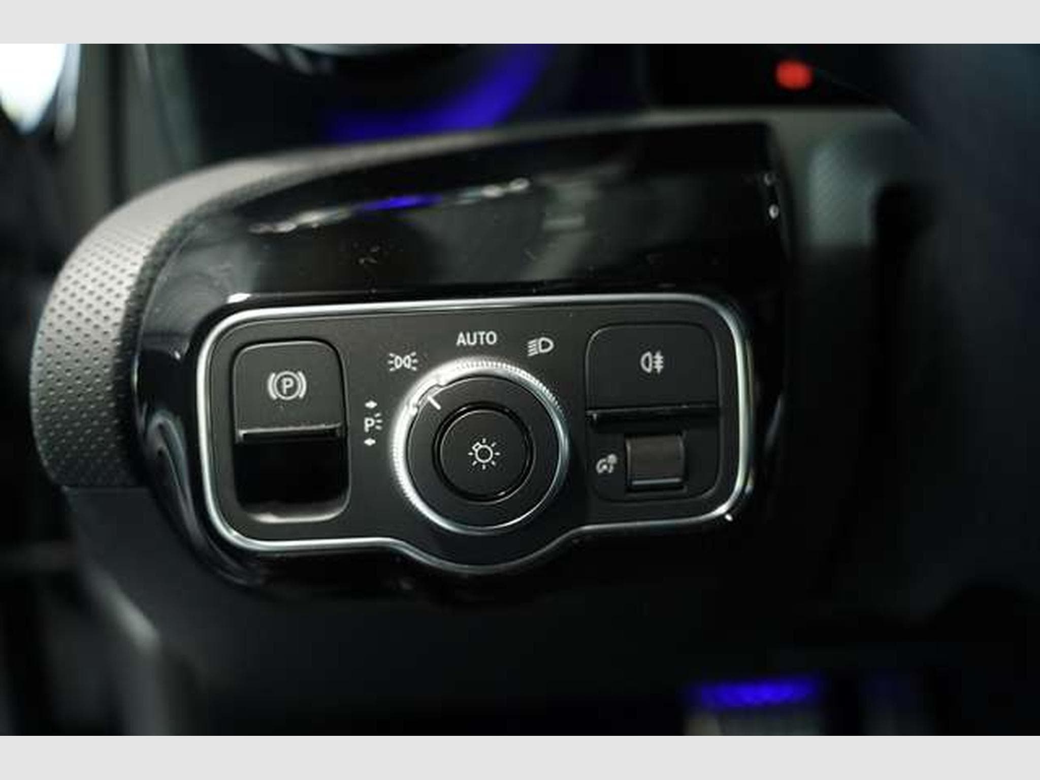 Mercedes A 200 Limousine AMG Line *2.H *19 *Night*Kamera (2022) - Photo 46