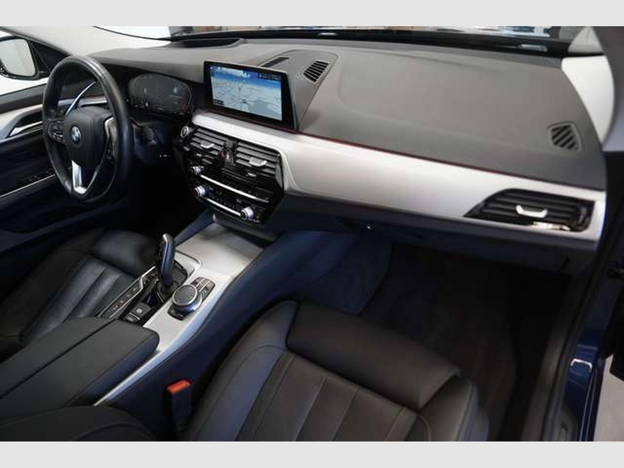 BMW 630 d xDrive *18 *Pano *Live *H-UP (2020) - Photo 11
