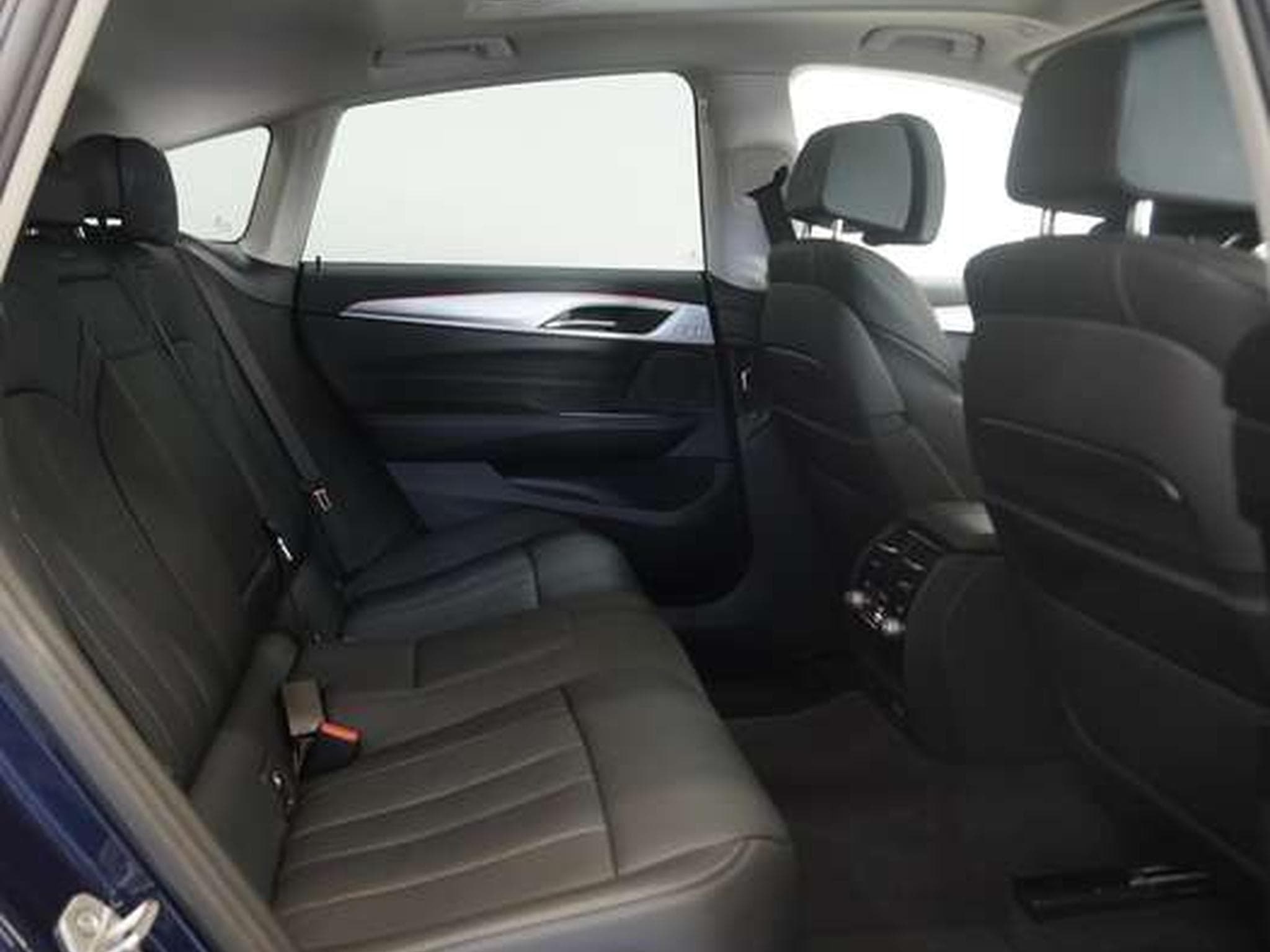 BMW 630 d xDrive *18 *Pano *Live *H-UP (2020) - Photo 17