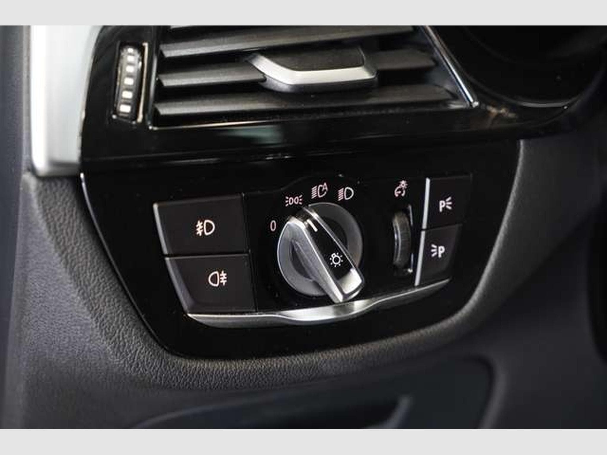 BMW 630 d xDrive *18 *Pano *Live *H-UP (2020) - Photo 24