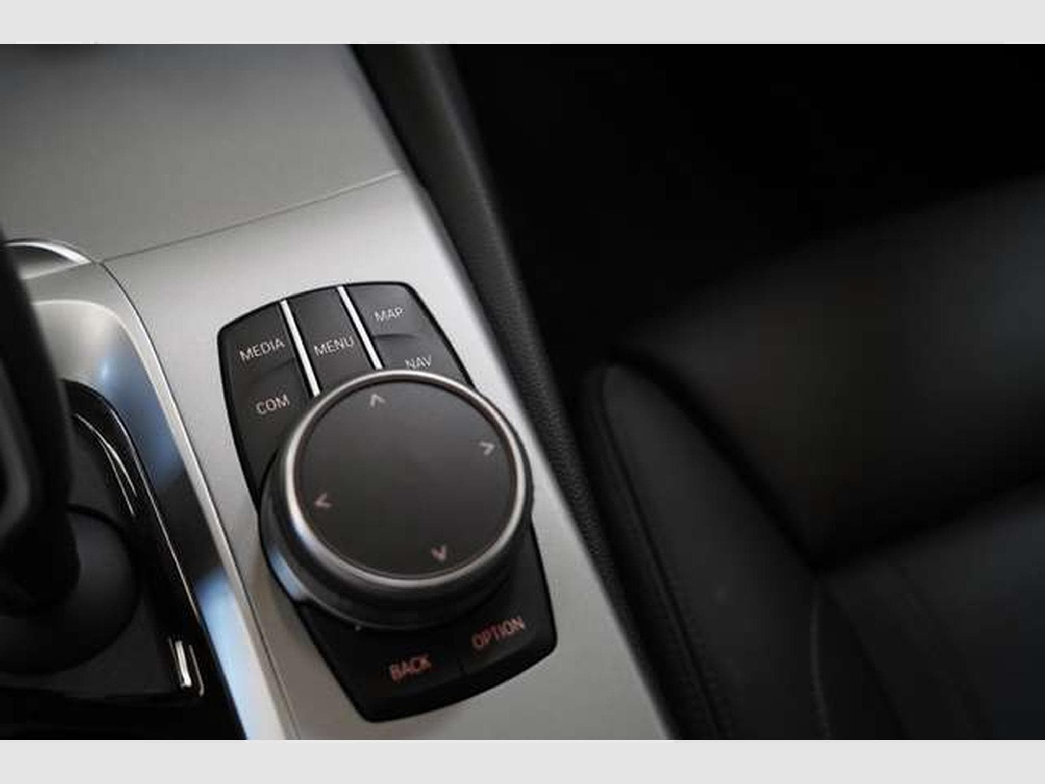 BMW 630 d xDrive *18 *Pano *Live *H-UP (2020) - Photo 28