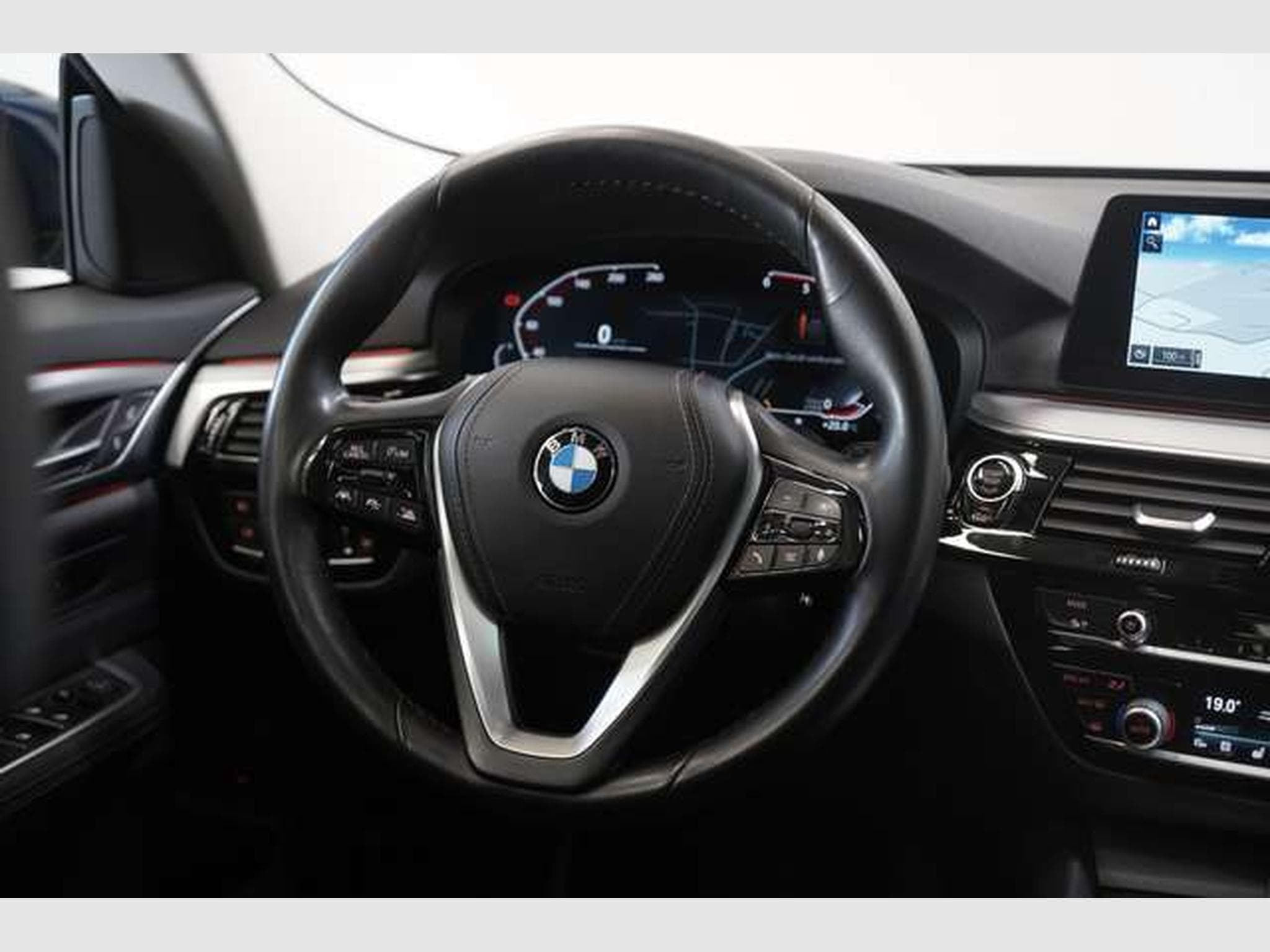 BMW 630 d xDrive *18 *Pano *Live *H-UP (2020) - Photo 41