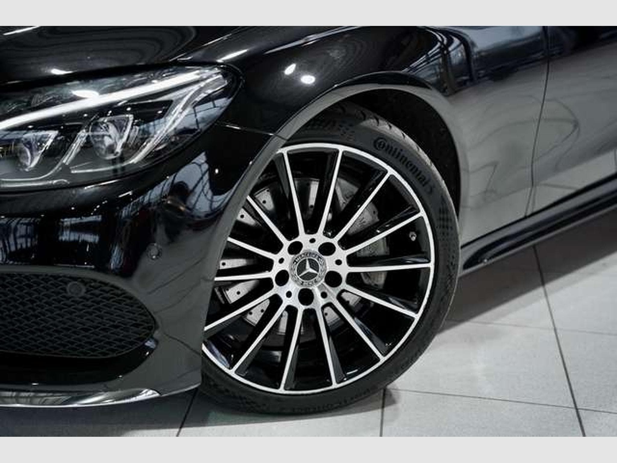 Mercedes C 400 Cabrio 4M AMG Line *19 *Designo *AirScarf (2017) - Photo 3