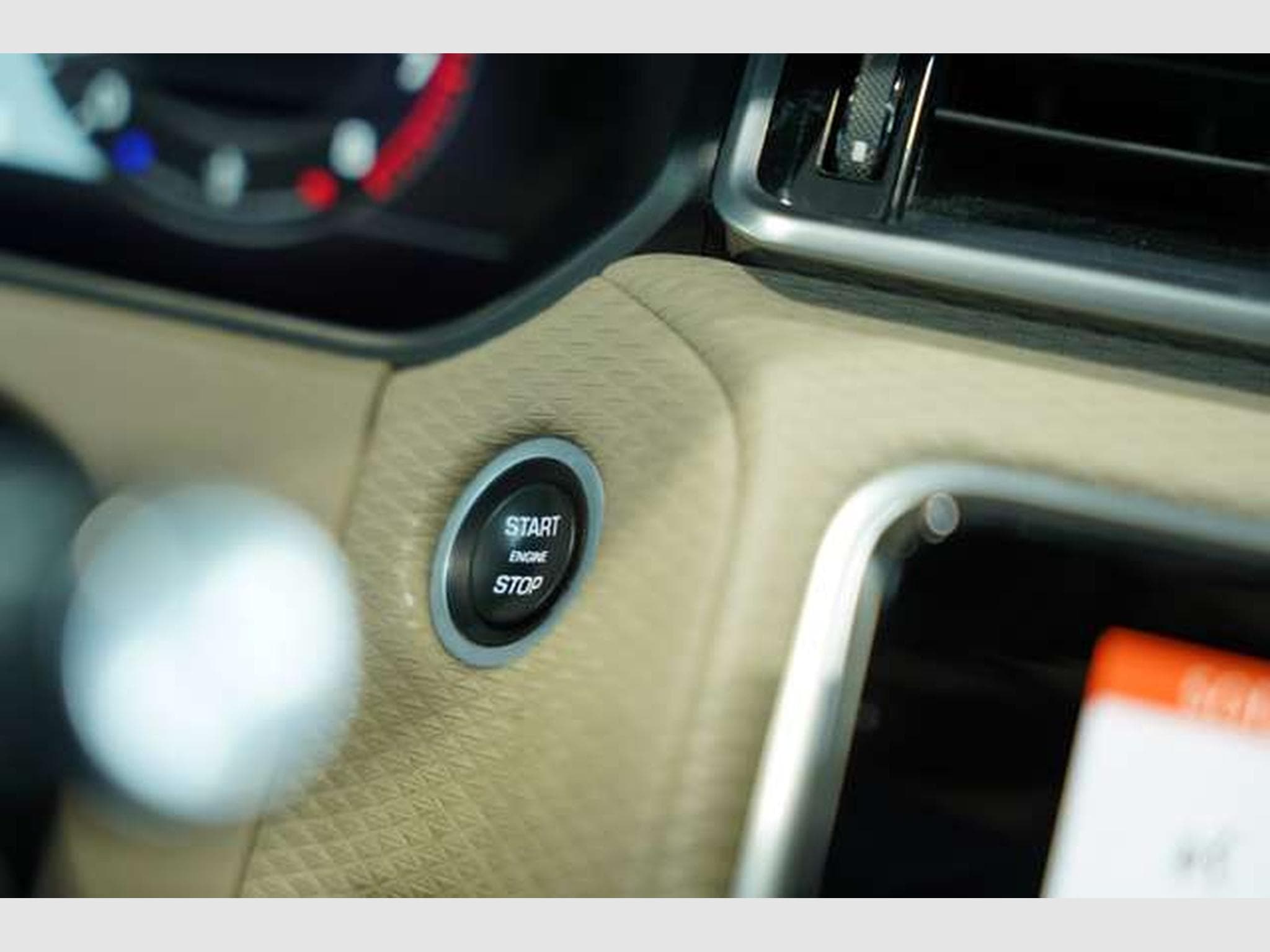 Land-Rover Range Rover Velar R-Dynamic S P380 *22 *Luft* (2017) - Photo 41