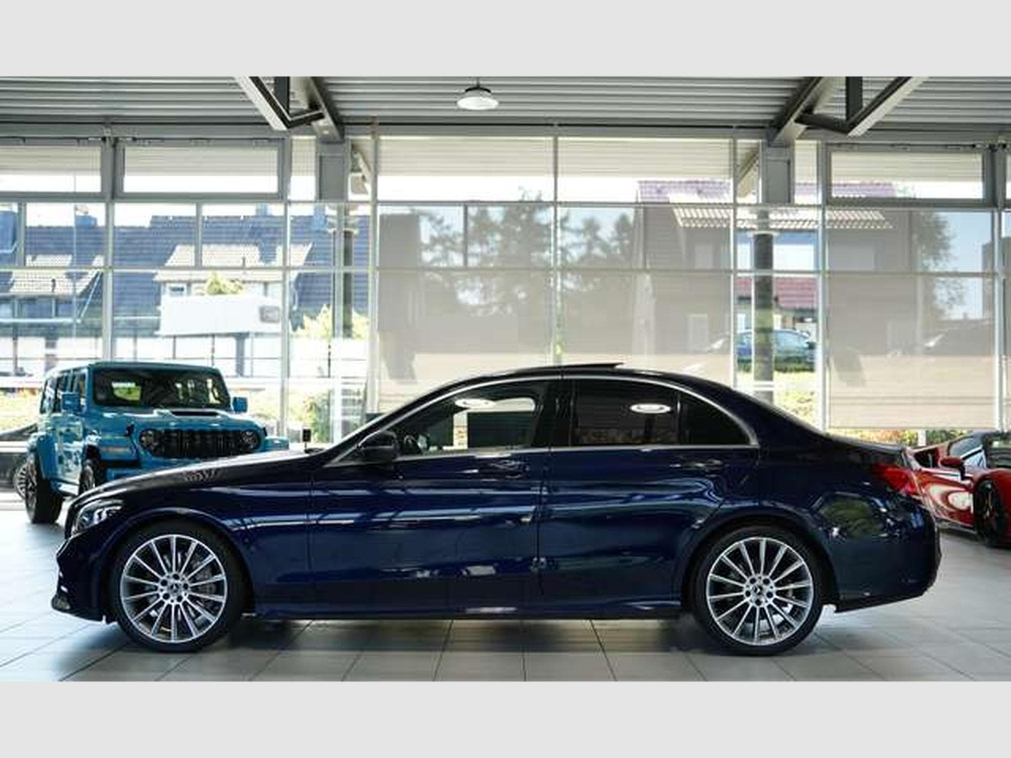 Mercedes C 300 Limousine AMG Line *2.H *19 *Pano *MB100 (2019) - Photo 11
