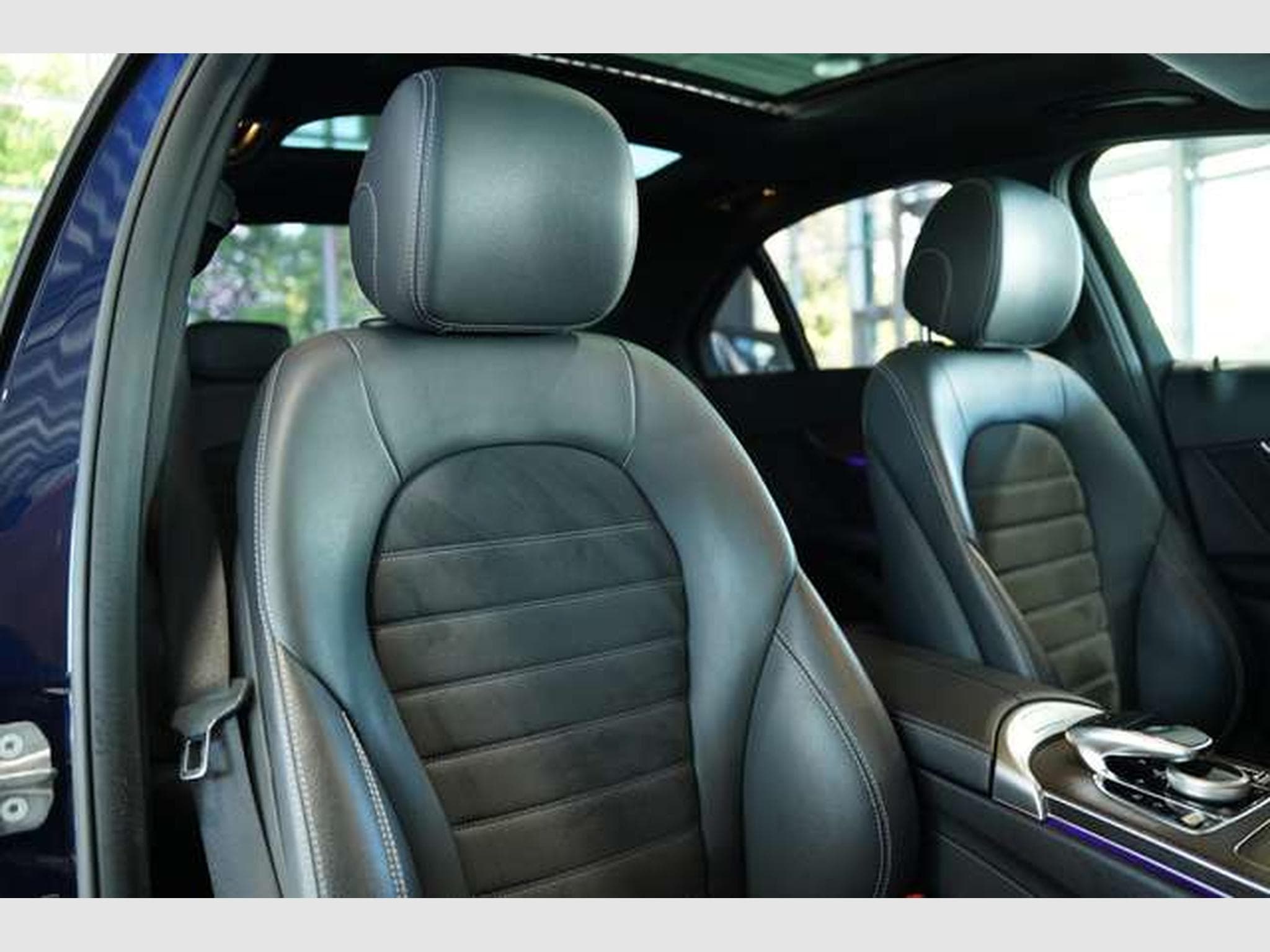 Mercedes C 300 Limousine AMG Line *2.H *19 *Pano *MB100 (2019) - Photo 21