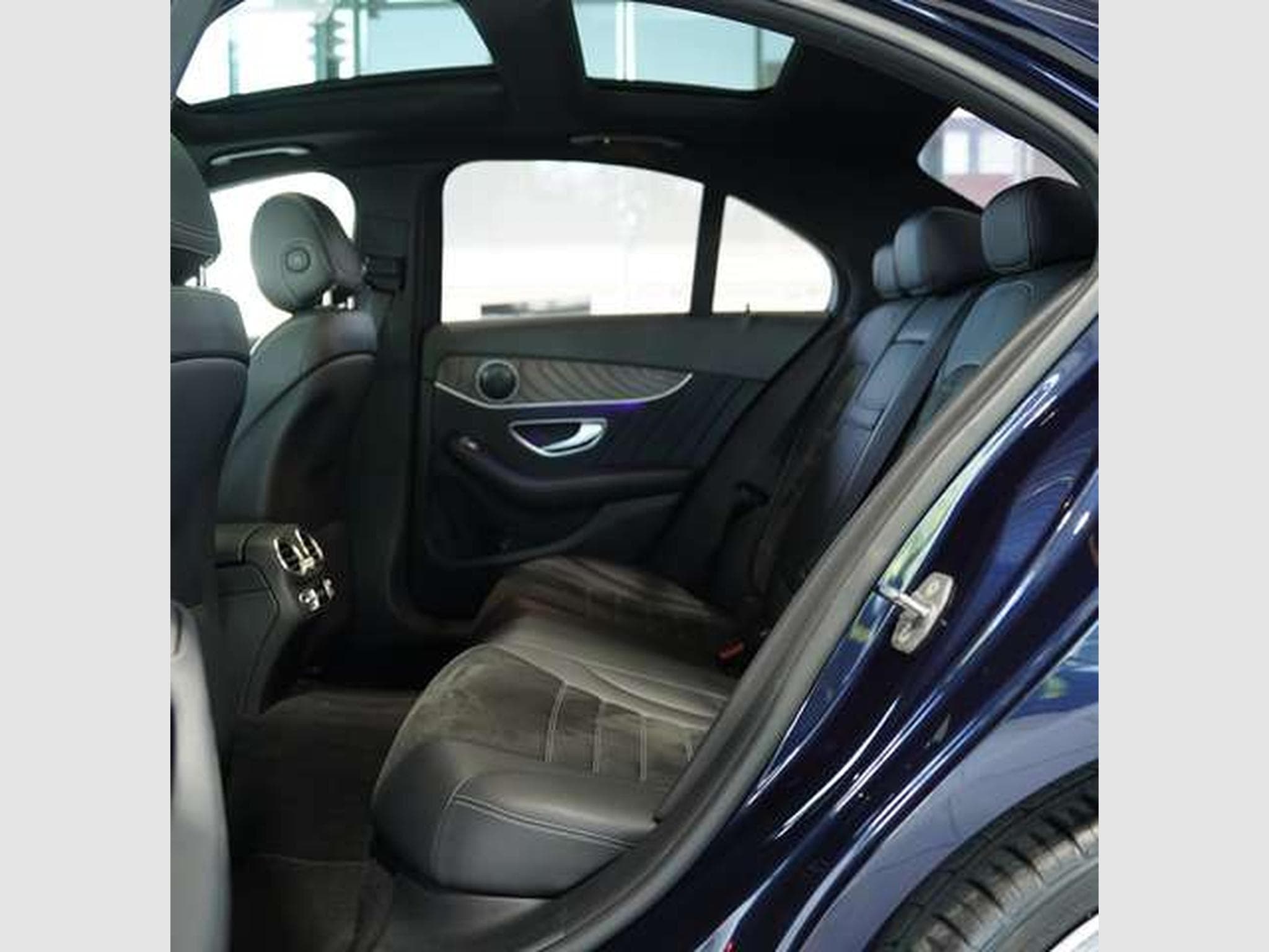 Mercedes C 300 Limousine AMG Line *2.H *19 *Pano *MB100 (2019) - Photo 24