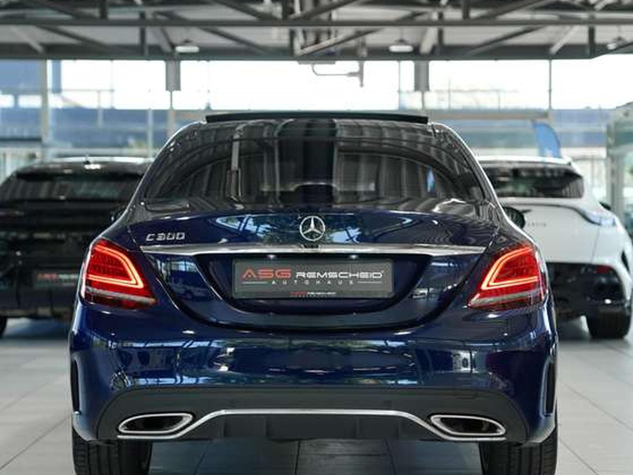 Mercedes C 300 Limousine AMG Line *2.H *19 *Pano *MB100 (2019) - Photo 9
