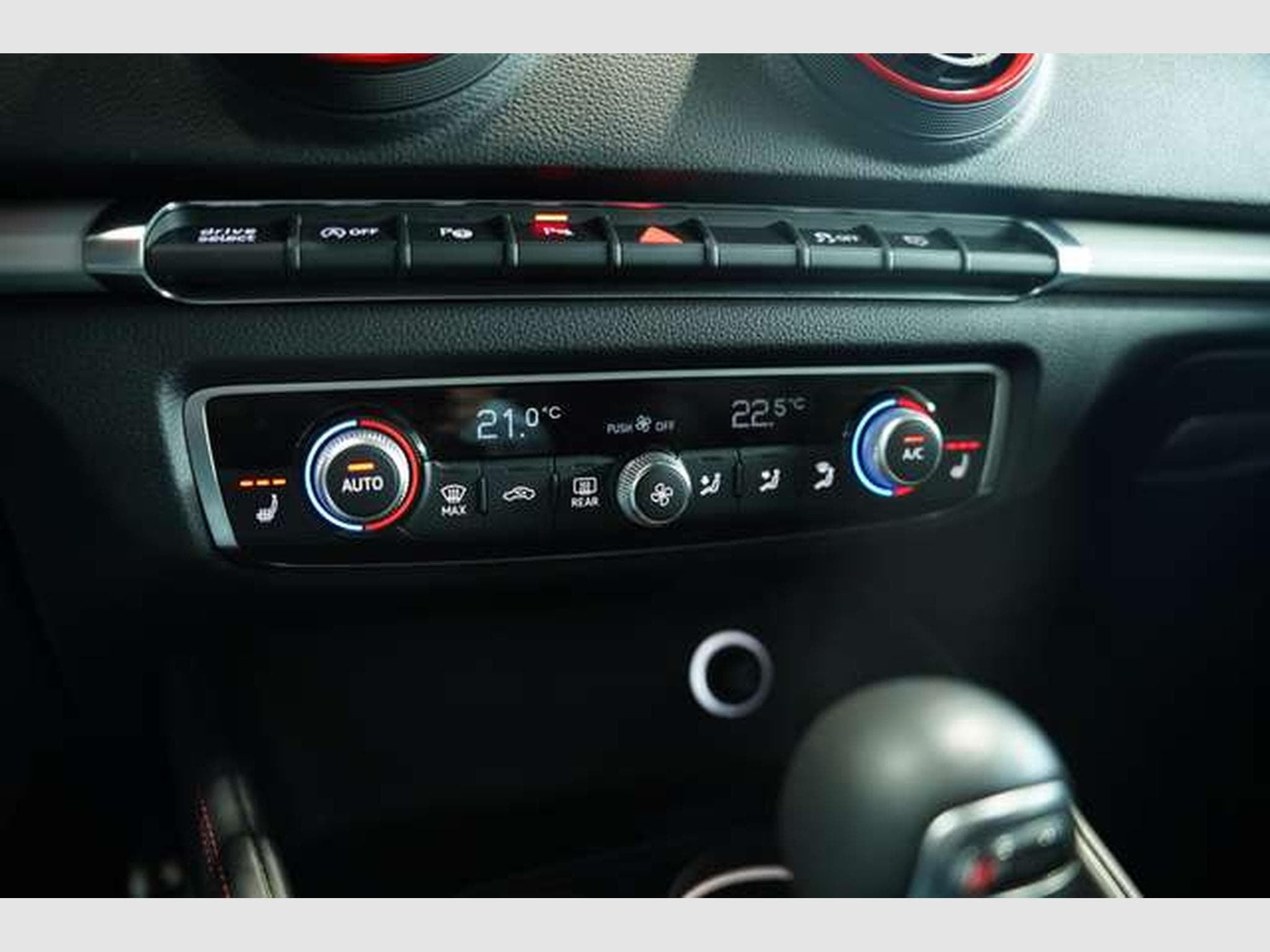 Audi S3 Sportback q. *S-AGA*Pano*Virtual*Schale*Kam (2019) - Photo 34