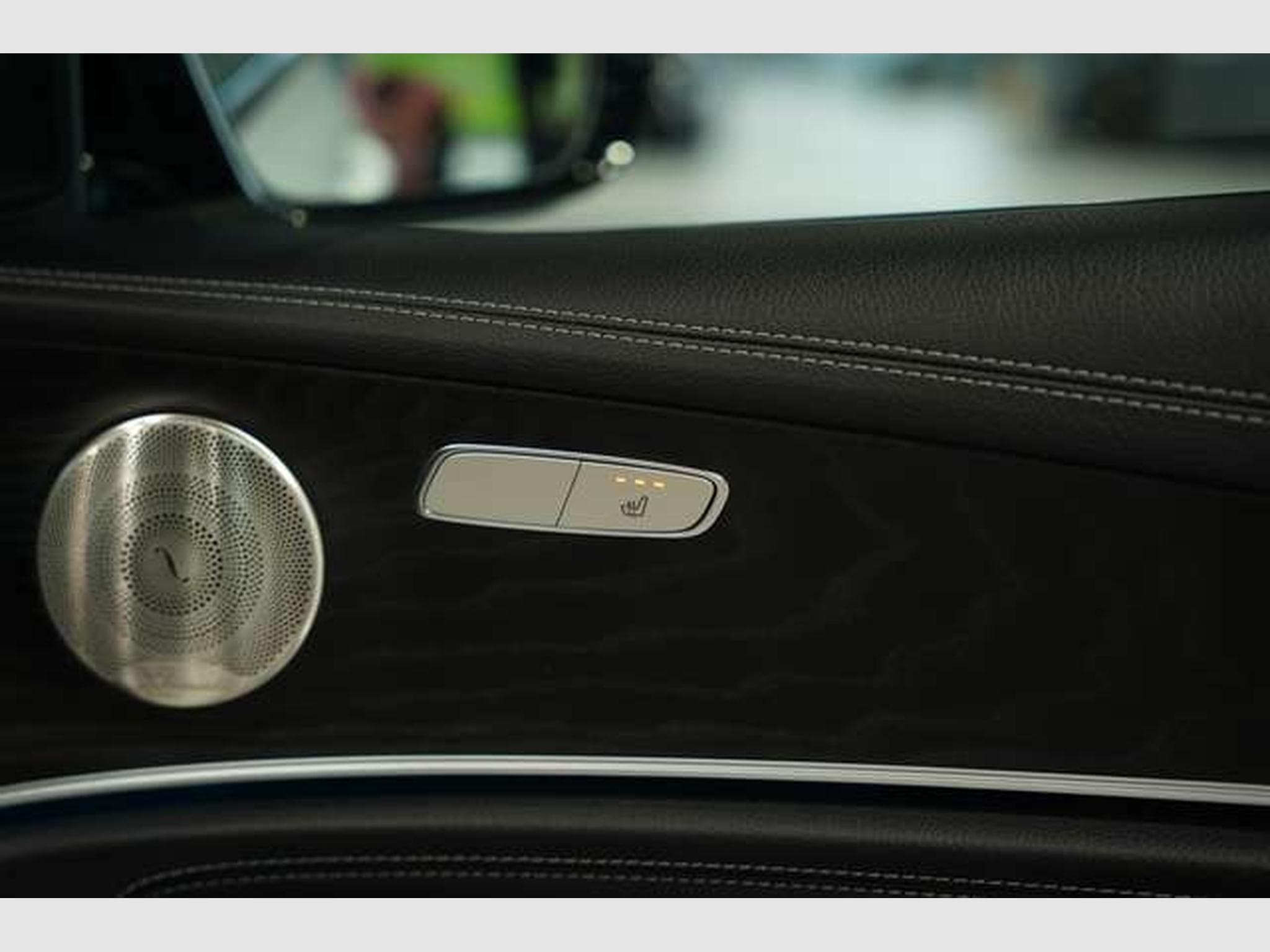Mercedes E 300 e T AMG Line *Pano *BURM *Night (2021) - Photo 21