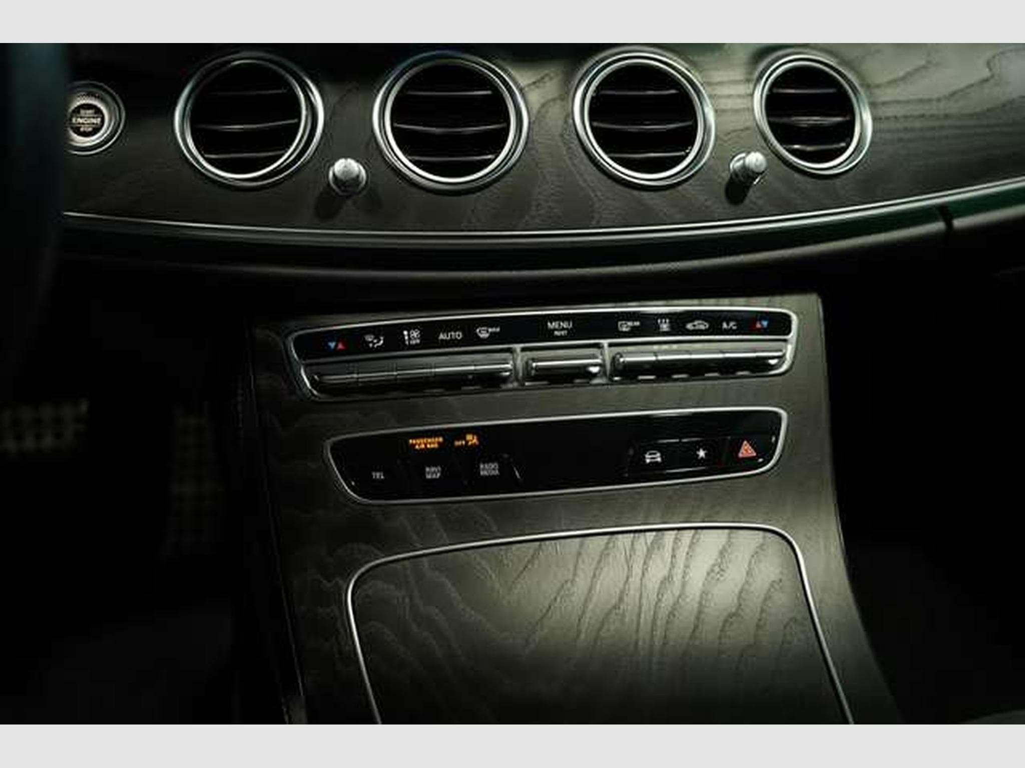 Mercedes E 300 e T AMG Line *Pano *BURM *Night (2021) - Photo 31
