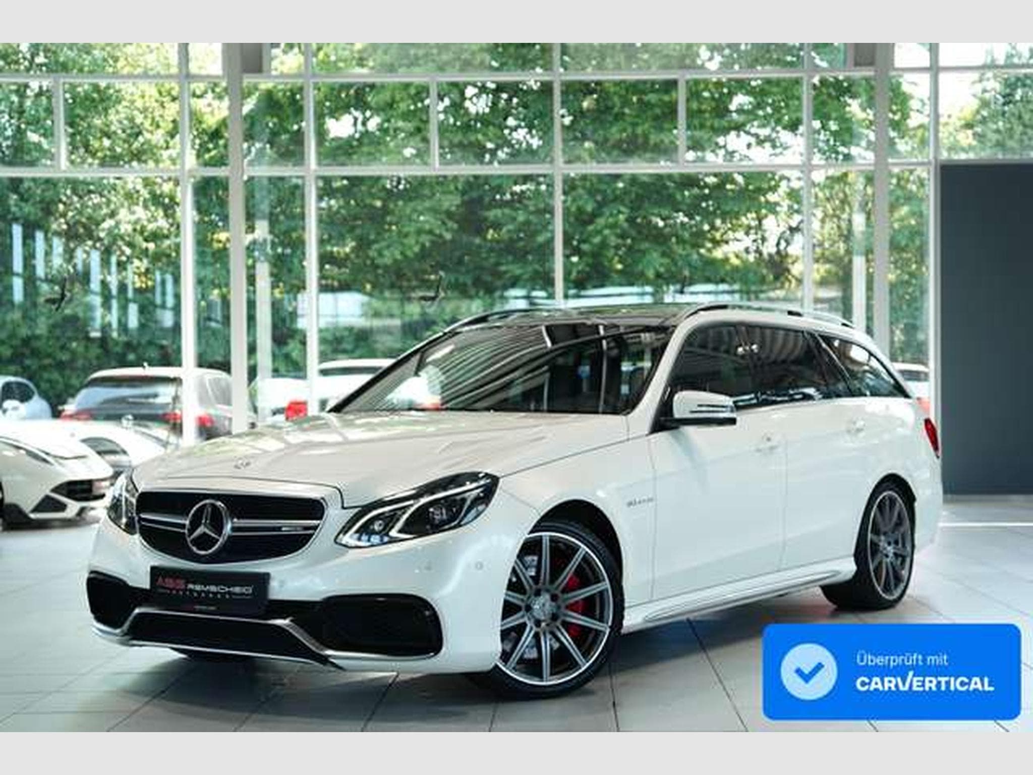 Mercedes E 63 AMG T 4M *Pano*Driver?sPackage*H&K*Designo (2014) - Photo 1