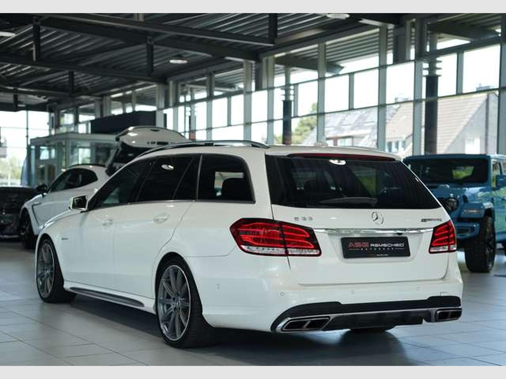 Mercedes E 63 AMG T 4M *Pano*Driver?sPackage*H&K*Designo (2014) - Photo 16