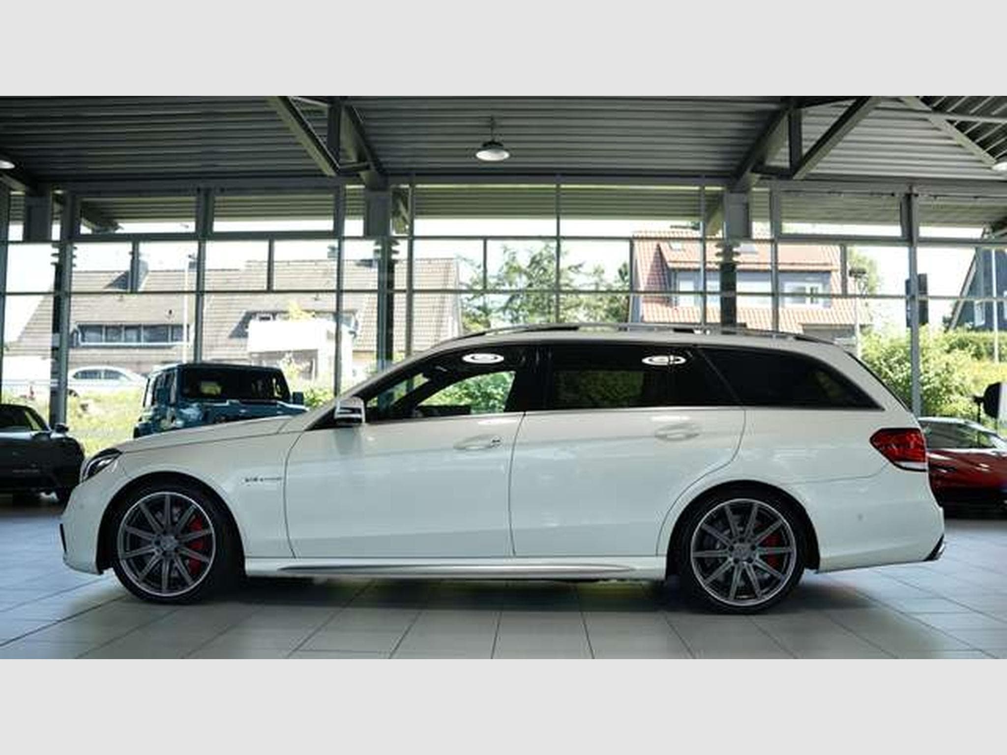 Mercedes E 63 AMG T 4M *Pano*Driver?sPackage*H&K*Designo (2014) - Photo 17