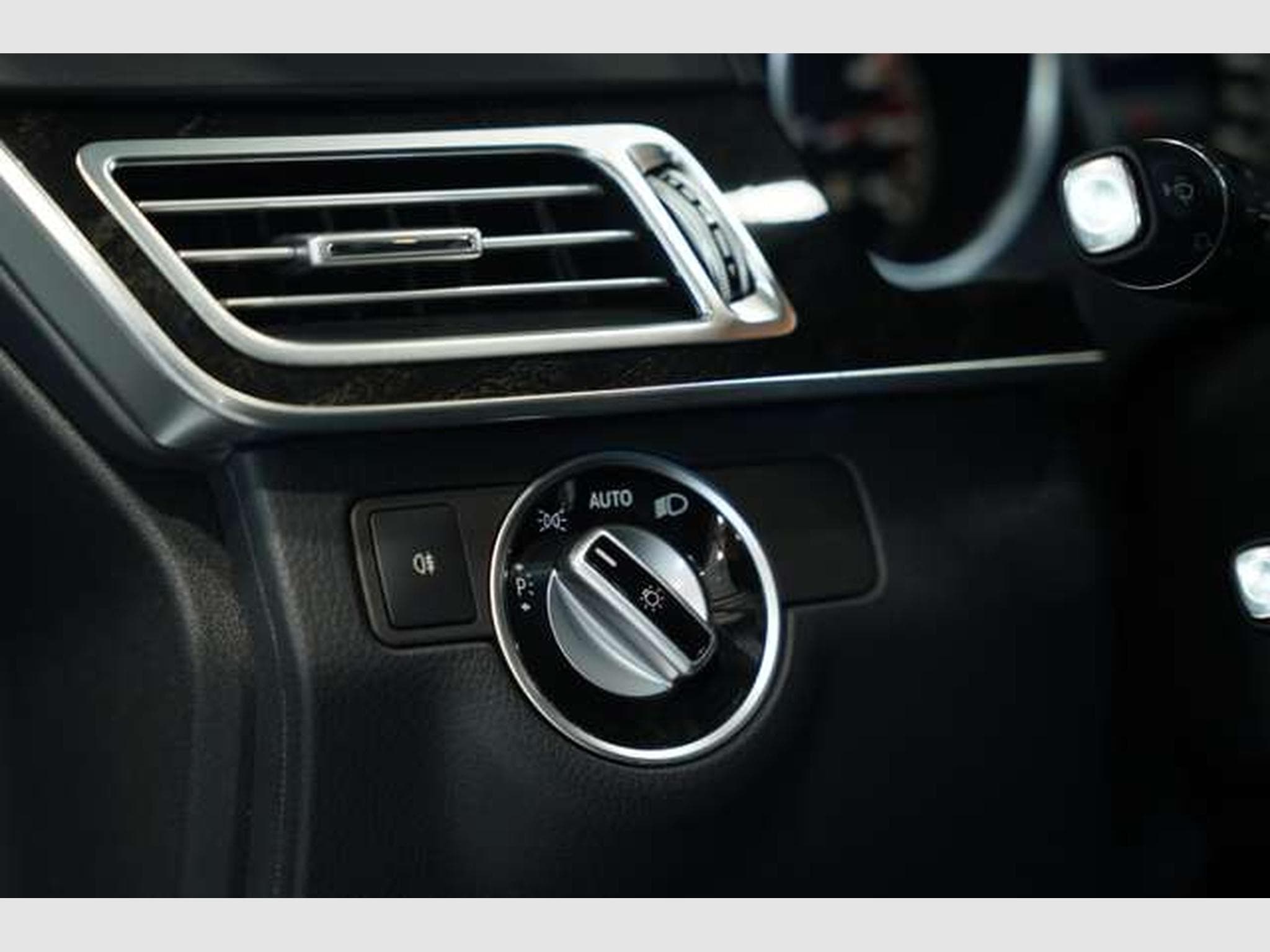 Mercedes E 63 AMG T 4M *Pano*Driver?sPackage*H&K*Designo (2014) - Photo 29