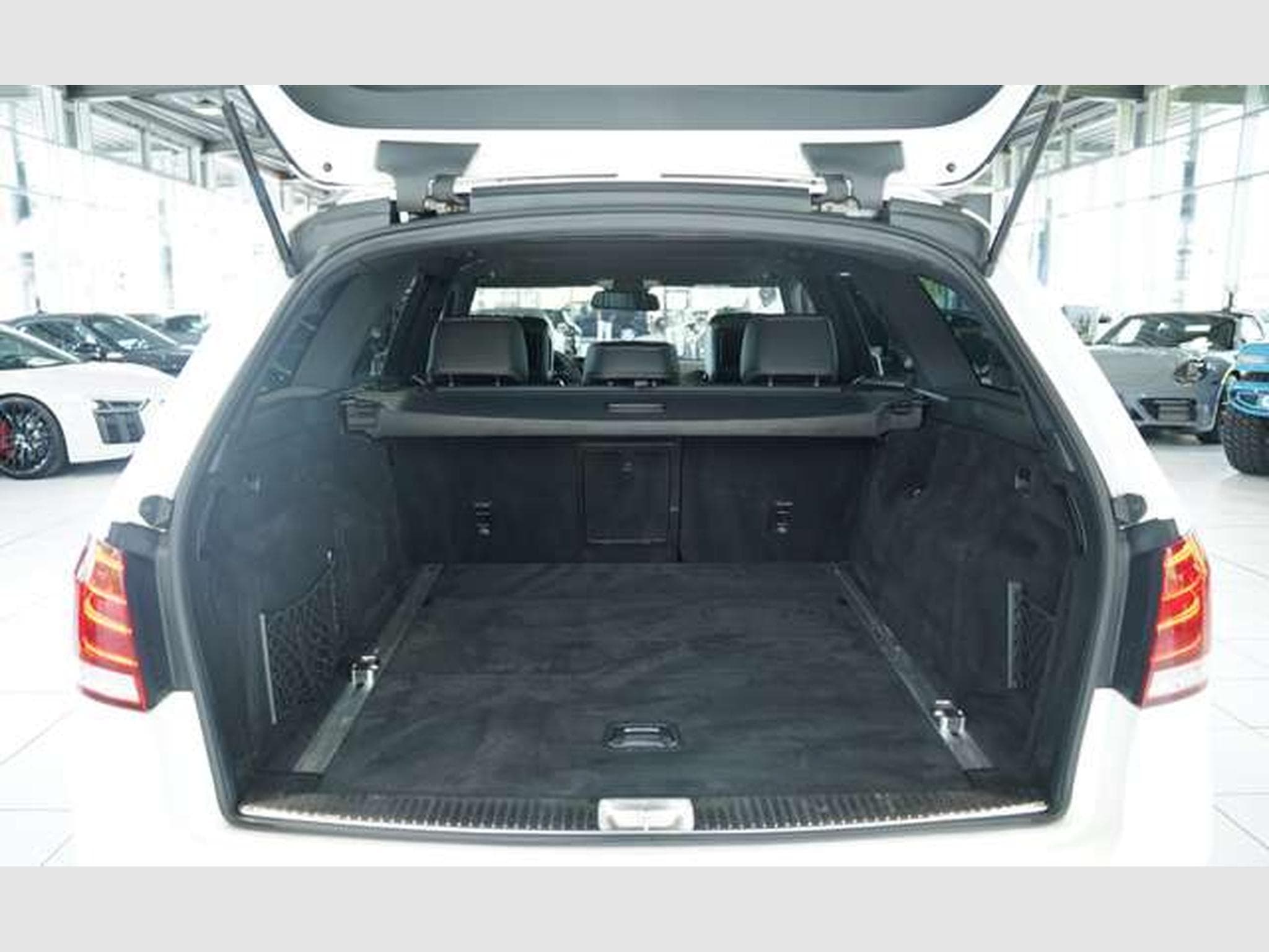 Mercedes E 63 AMG T 4M *Pano*Driver?sPackage*H&K*Designo (2014) - Photo 49
