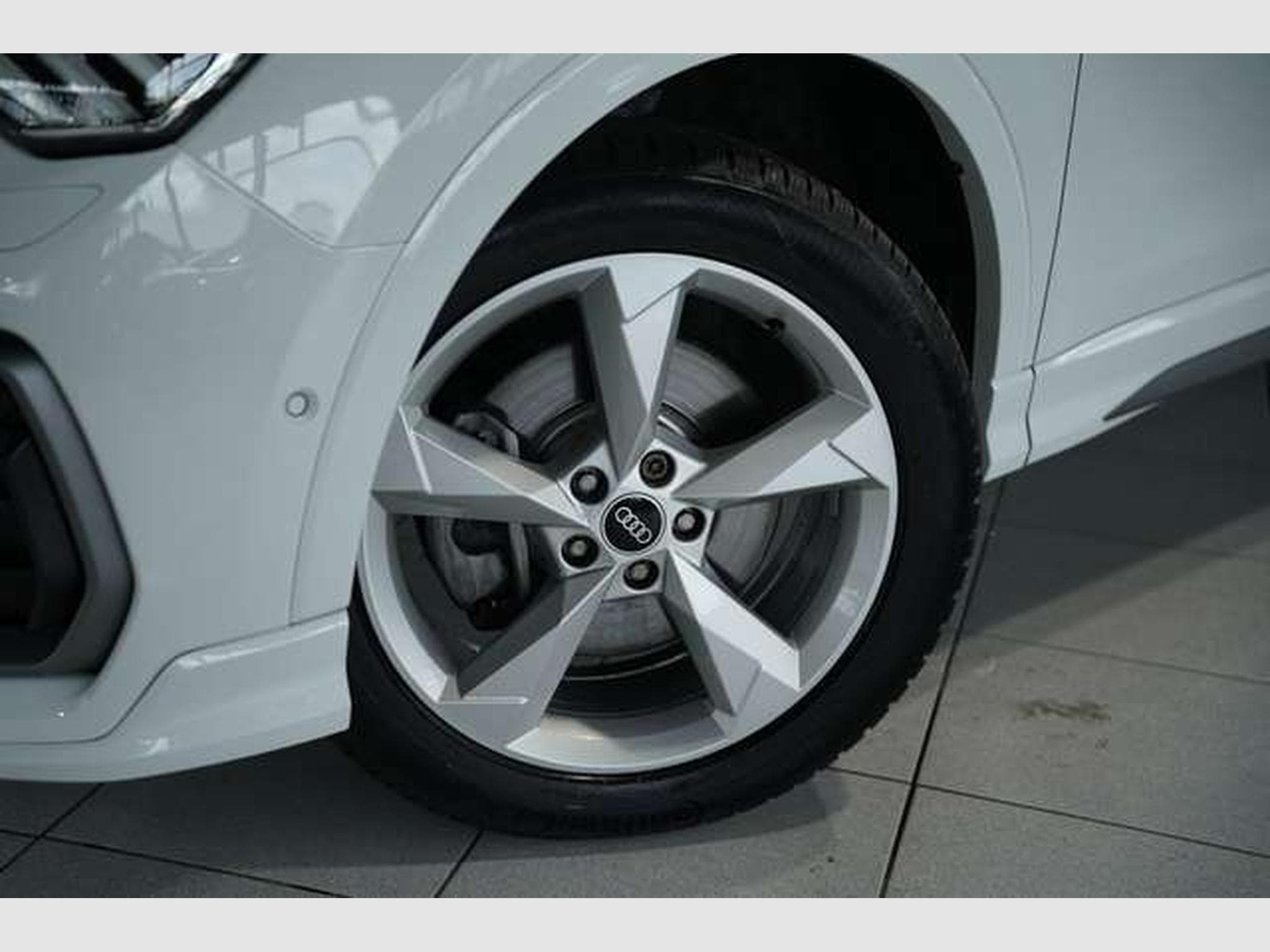 Audi Q3 40 TDI q. S line *1.HD *Virtual *Memory *AHK (2022) - Photo 3