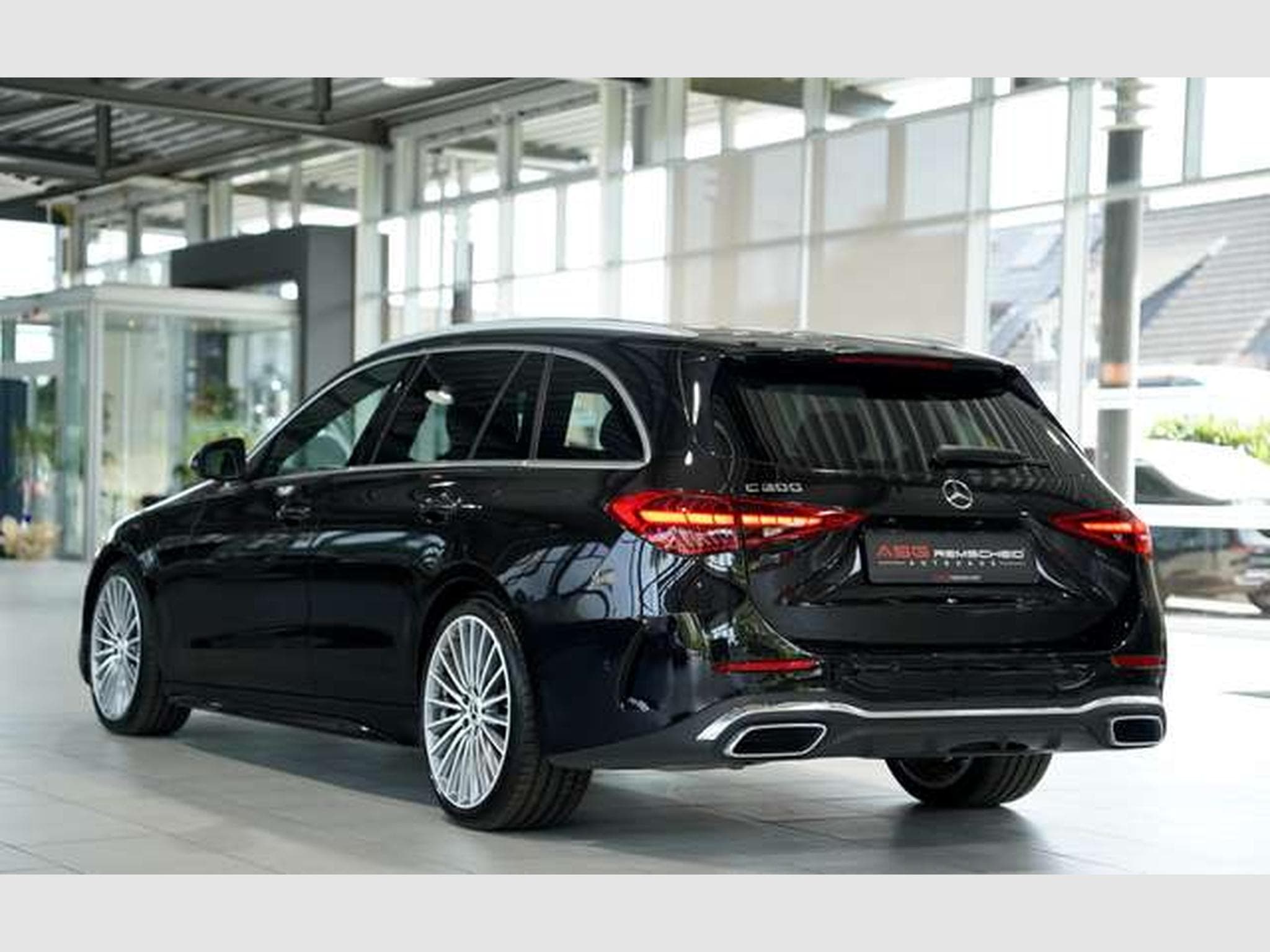 Mercedes C 200 T AMG Line *2.H *19 *Pano *AHK *Digital (2022) - Photo 10