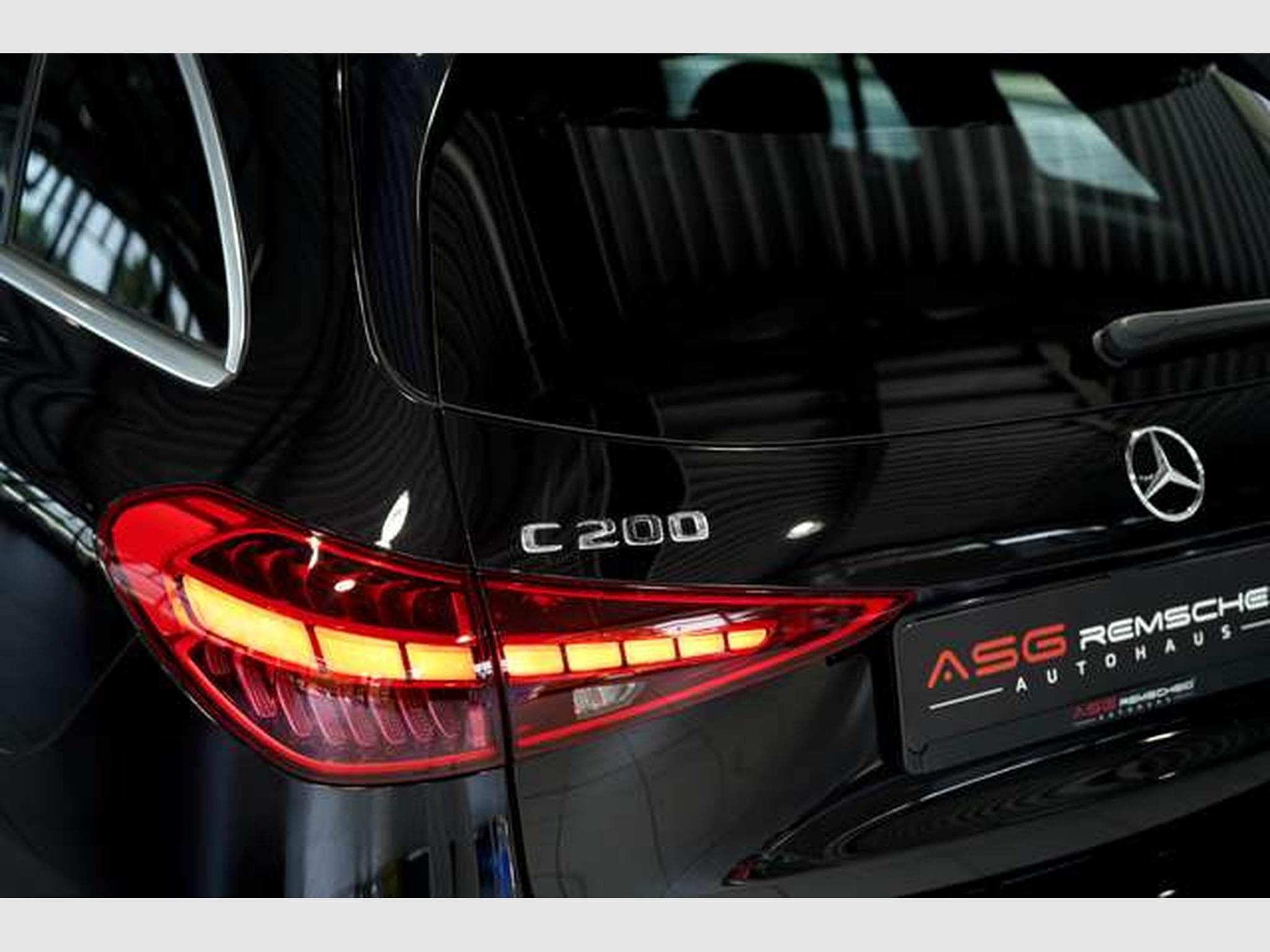 Mercedes C 200 T AMG Line *2.H *19 *Pano *AHK *Digital (2022) - Photo 15