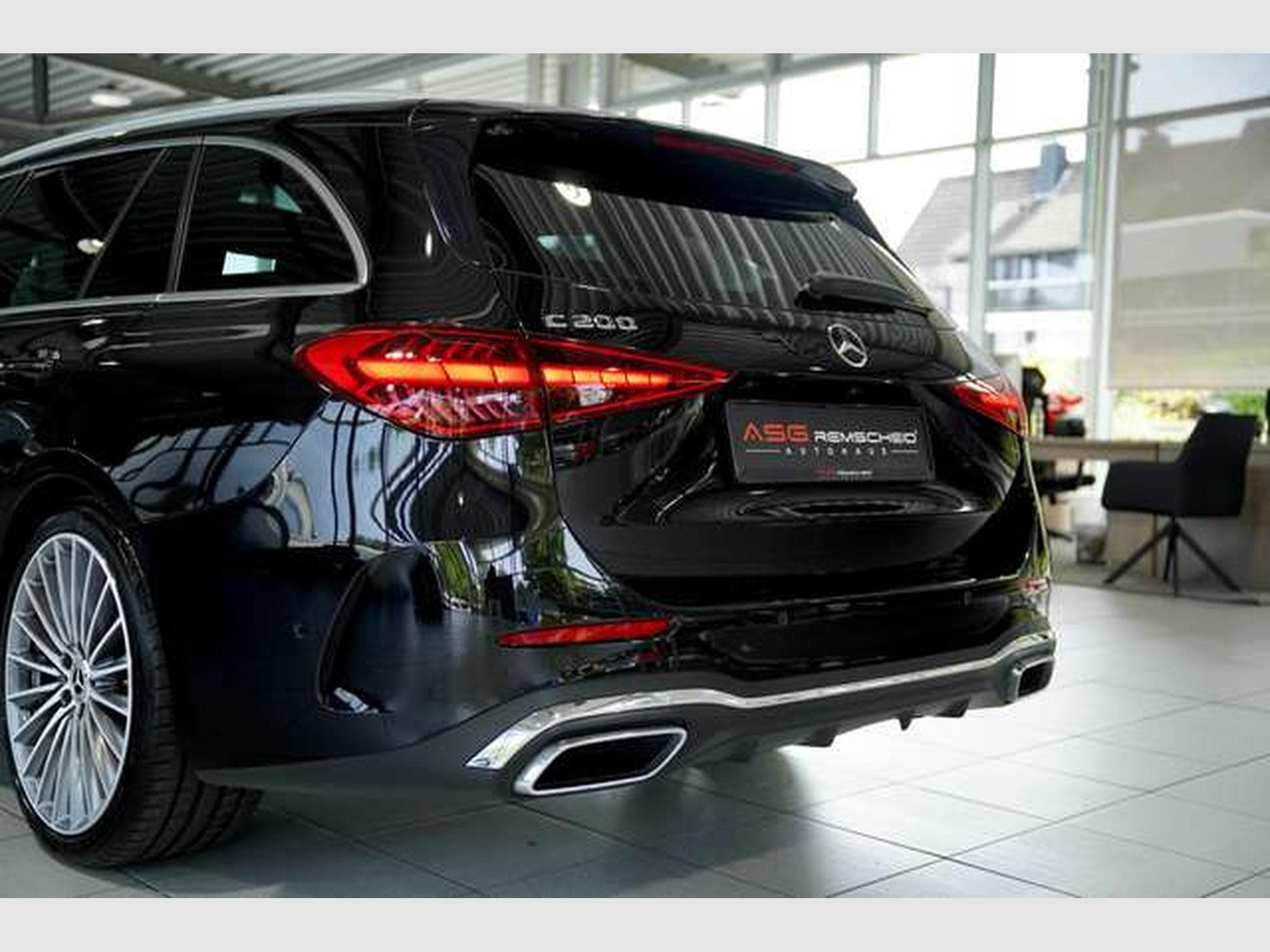 Mercedes C 200 T AMG Line *2.H *19 *Pano *AHK *Digital (2022) - Photo 16