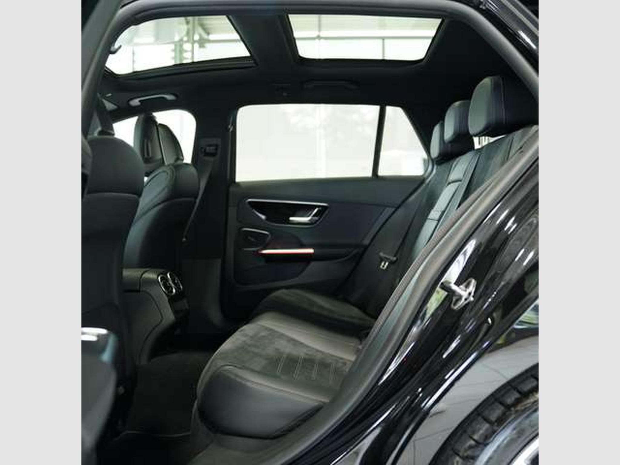Mercedes C 200 T AMG Line *2.H *19 *Pano *AHK *Digital (2022) - Photo 25