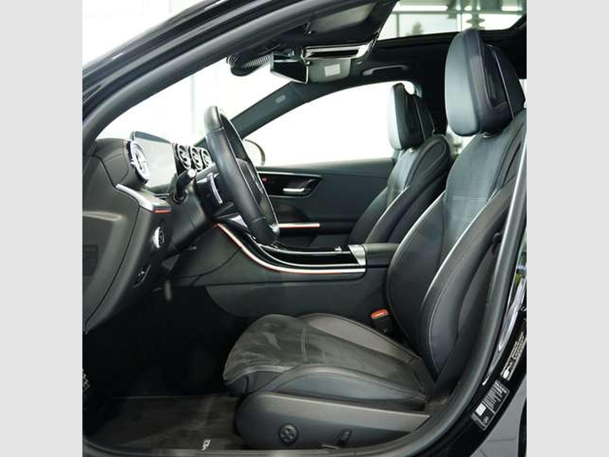 Mercedes C 200 T AMG Line *2.H *19 *Pano *AHK *Digital (2022) - Photo 27