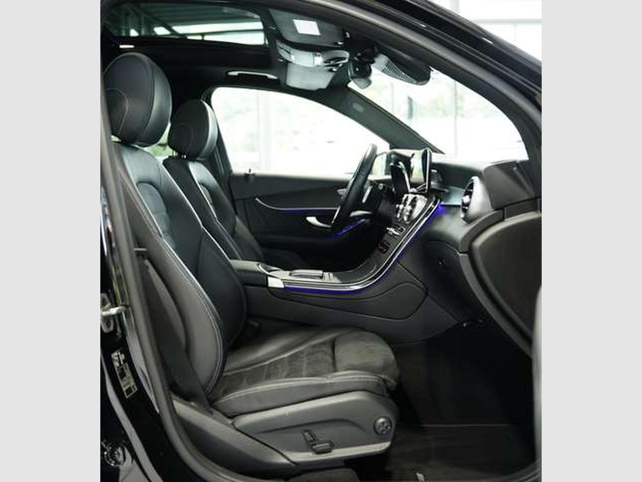 Mercedes GLC 220 d 4M AMG-Line 2.H *20*Pano*Ambiente*ACC (2021) - Photo 14