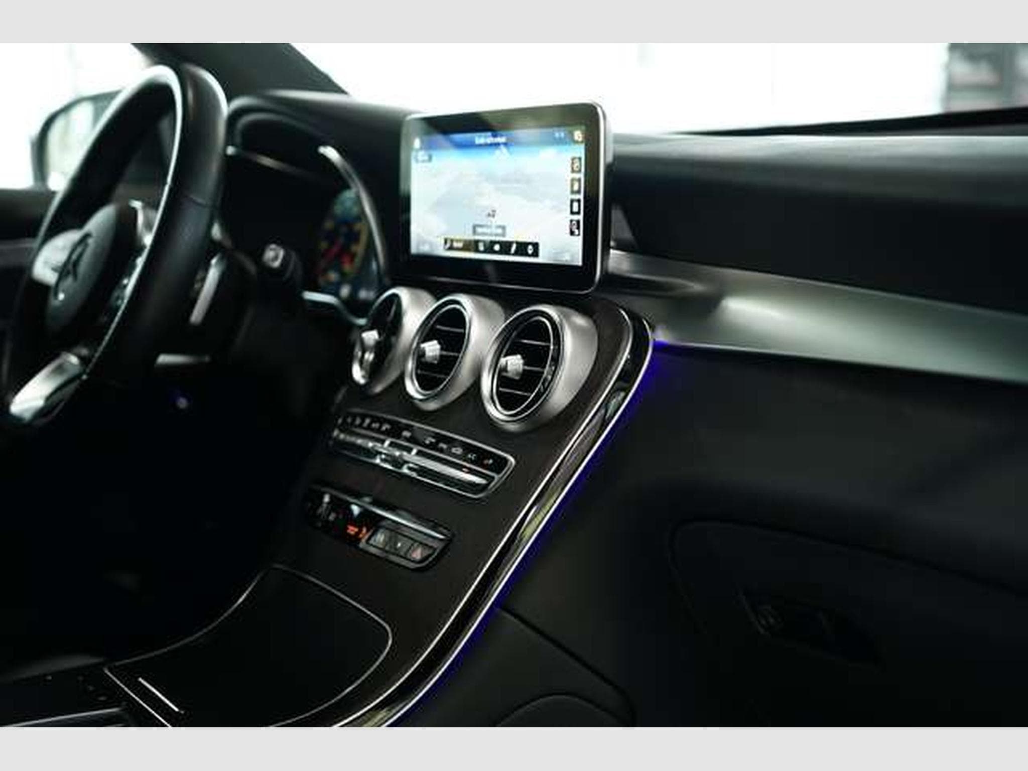 Mercedes GLC 220 d 4M AMG-Line 2.H *20*Pano*Ambiente*ACC (2021) - Photo 16