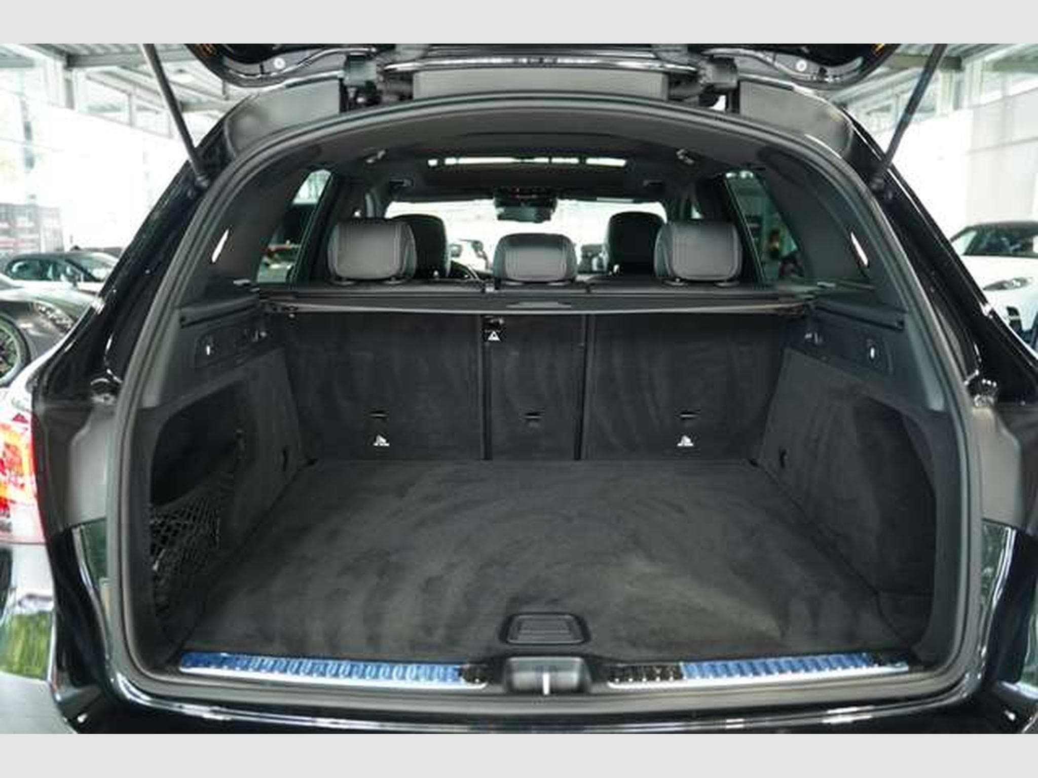Mercedes GLC 220 d 4M AMG-Line 2.H *20*Pano*Ambiente*ACC (2021) - Photo 38