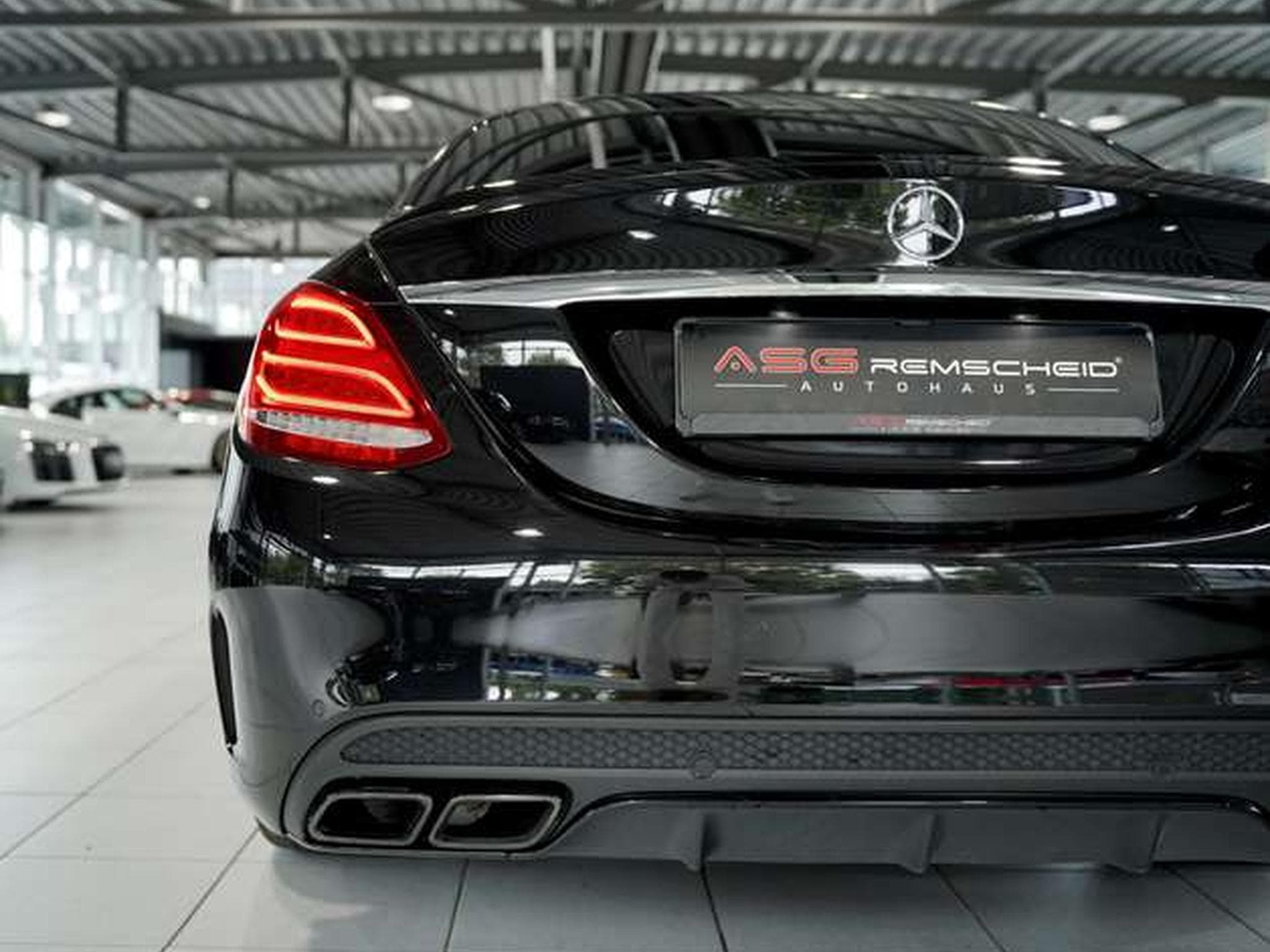 Mercedes C 63 AMG Limousine 2.H *19 *Perf-AGA*Night*BURM (2017) - Photo 13
