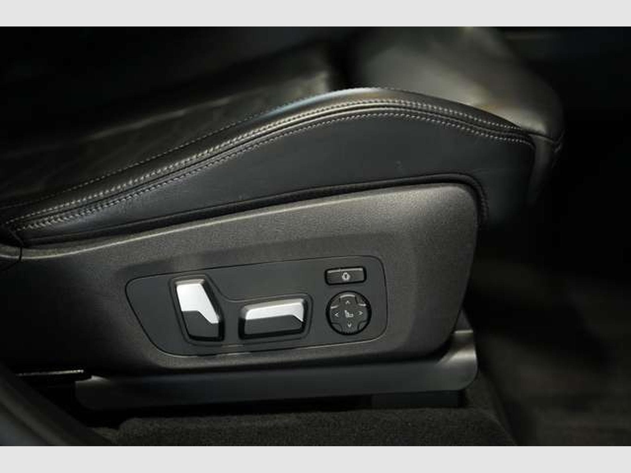 BMW X4M Competition 2.H *21 *Carbon*HUD*Schale*H&K (2020) - Photo 16