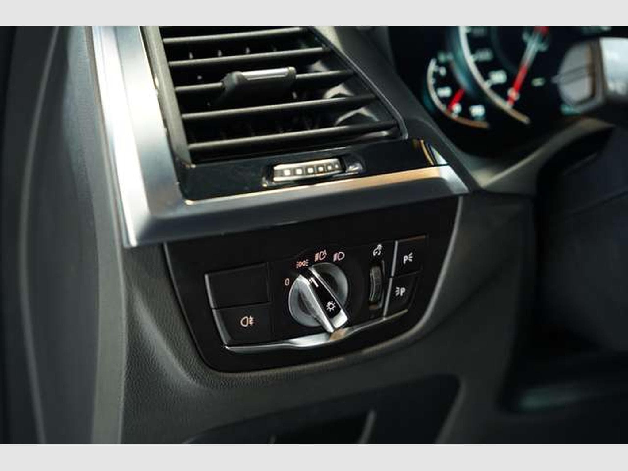 BMW X4M Competition 2.H *21 *Carbon*HUD*Schale*H&K (2020) - Photo 28