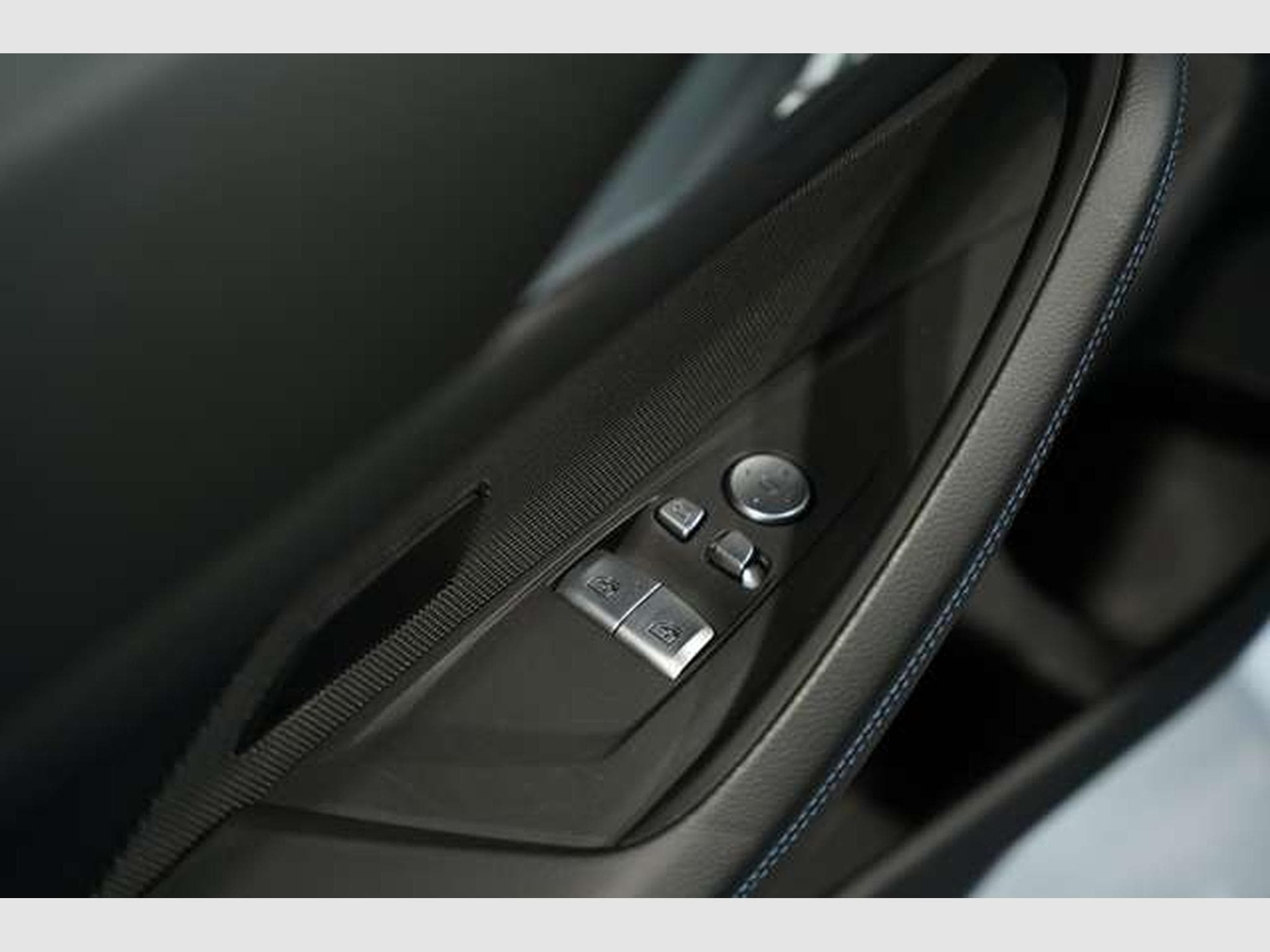BMW 430 i Coupé M Sport *1.Hand *19 *GSD *H&K *Live (2023) - Photo 25